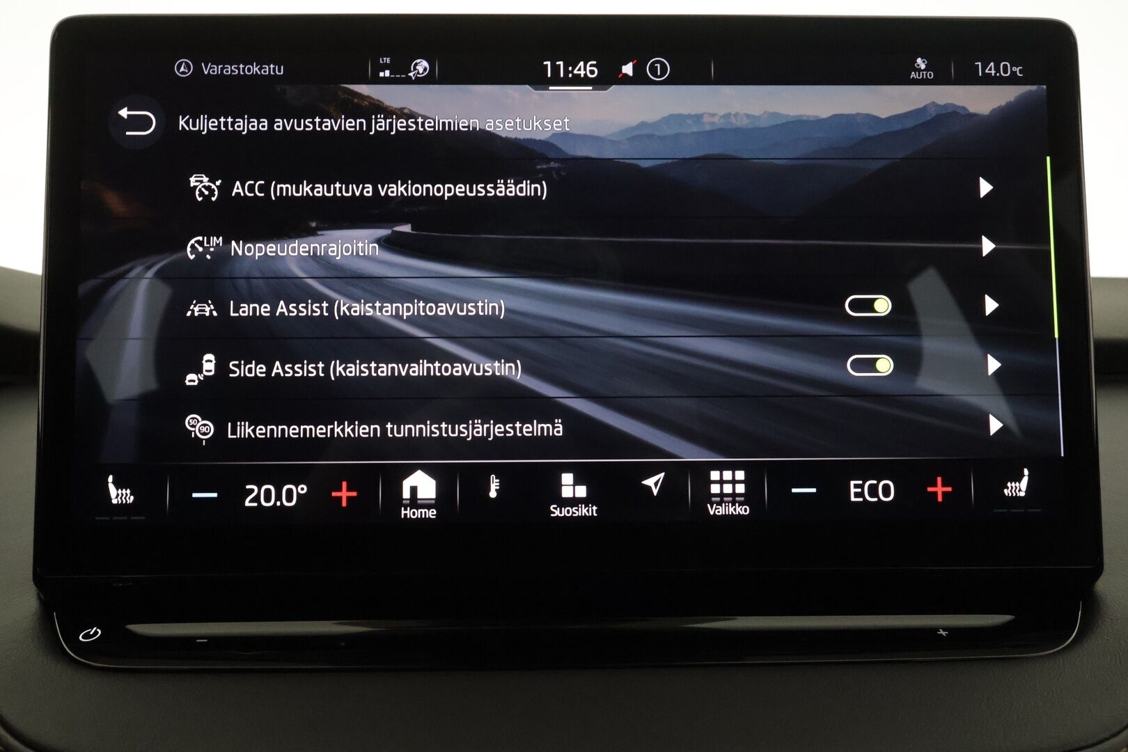 Skoda Enyaq 2022 80x 4x4 iV - | ACC | ILP | Koukku | Muistipenkki | Nahkaverhoilu | P.kamera | Lane Assist | Side Assist | Keyless | Ambient | Lämm. ratti | 1-om suomiauto |