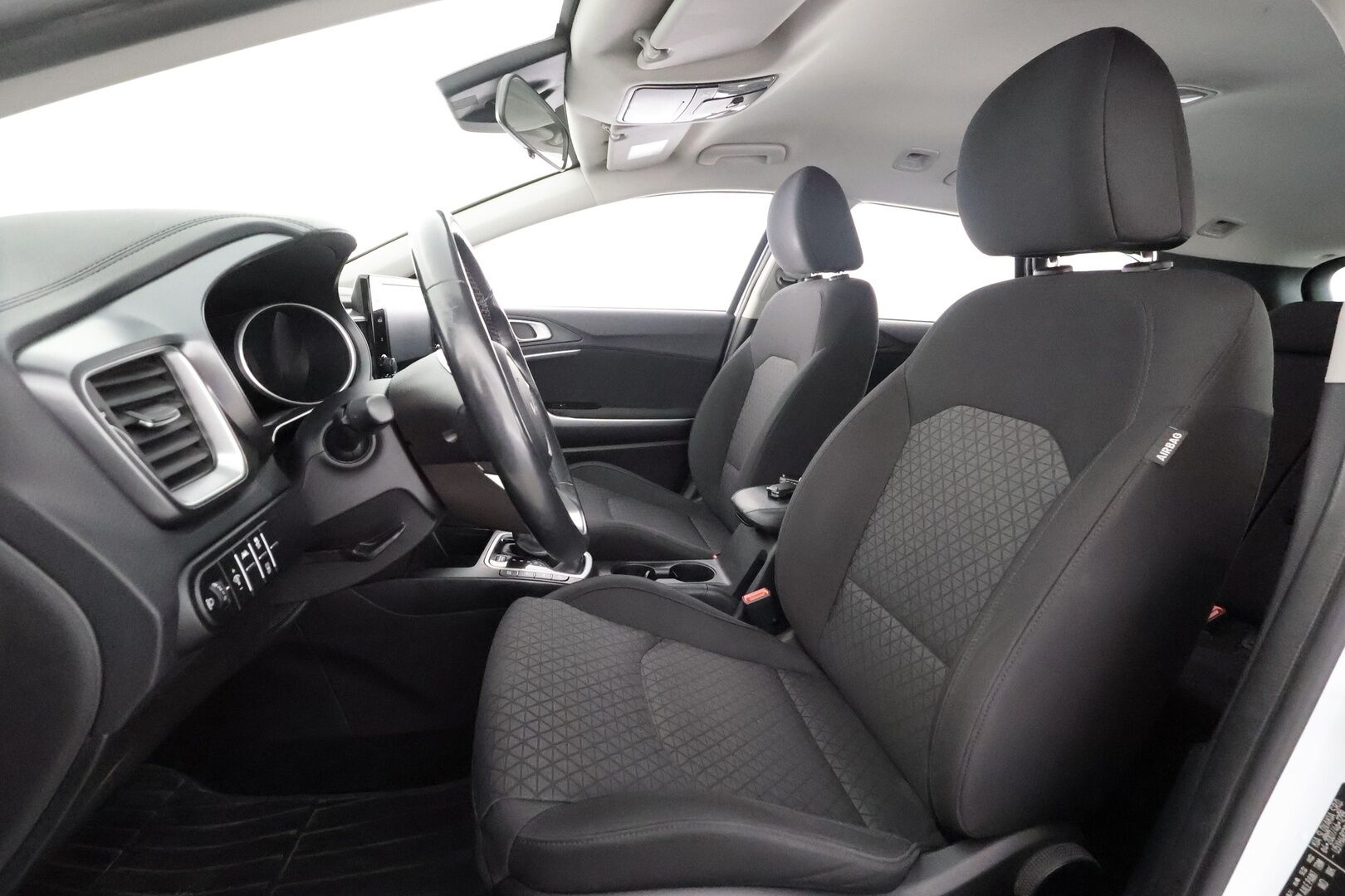 Kia Ceed 2022 1,0 T-GDI Mild-Hybrid 120hv LX SW DCT - | Koukku | P.Kamera | LED | Sisätilanlämmitin | Kaistavahti | Lämmitettävä ohjauspyörä | Apple & Android | Facelift | Kahdet renkaat | Suomi-auto | Merkkihuollot | 
