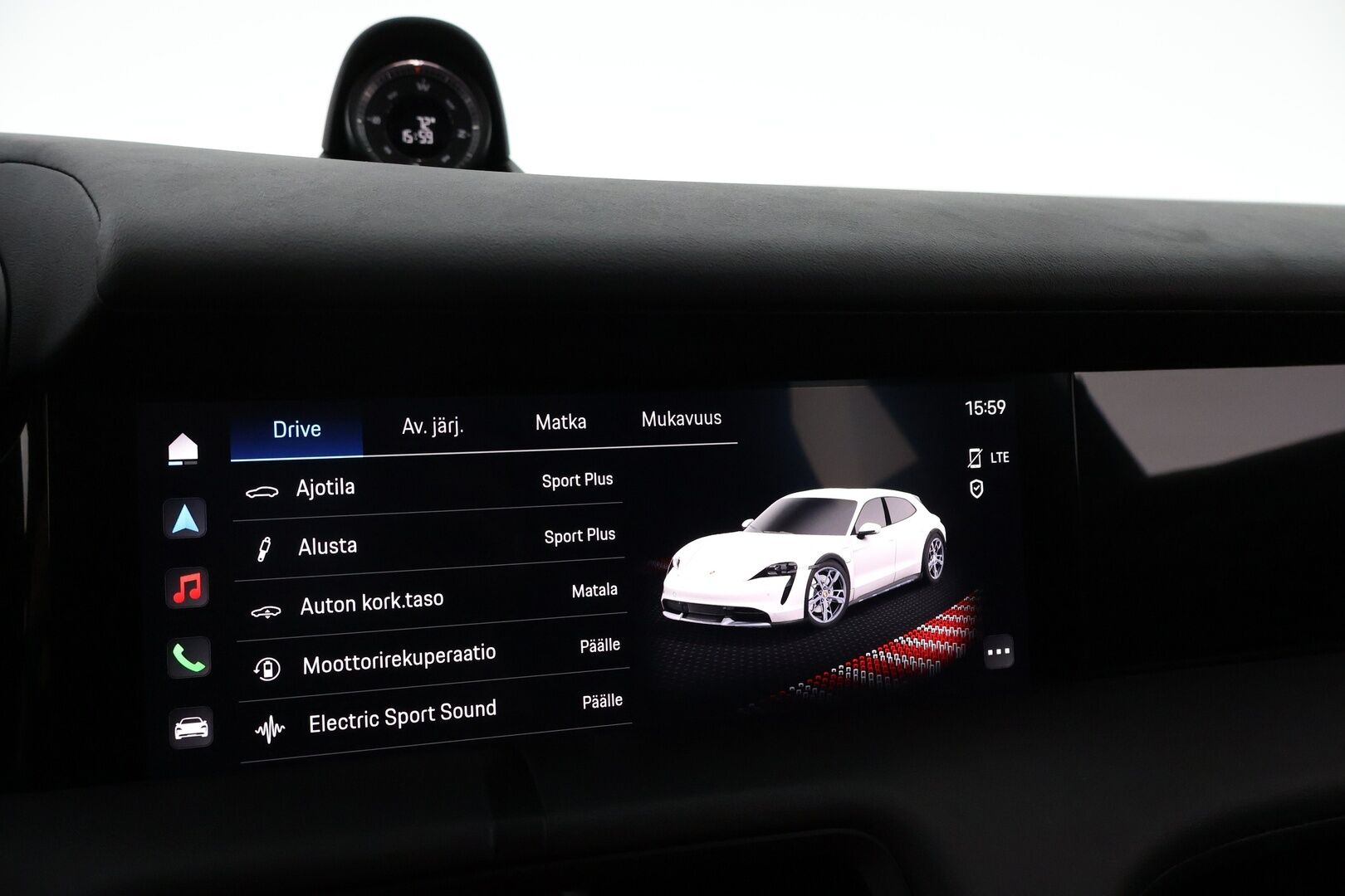 Porsche Taycan 2023 4 Cross Turismo - 2,99 % KORKOTARJOUS TÄHÄN AUTOON - Kreide / Lämpöpumppu / Nahkapenkit Muistilla / Lasikatto / Peruutuskamera / Sport Chrono / Adapt.LED / Näyttävä Yksilö!