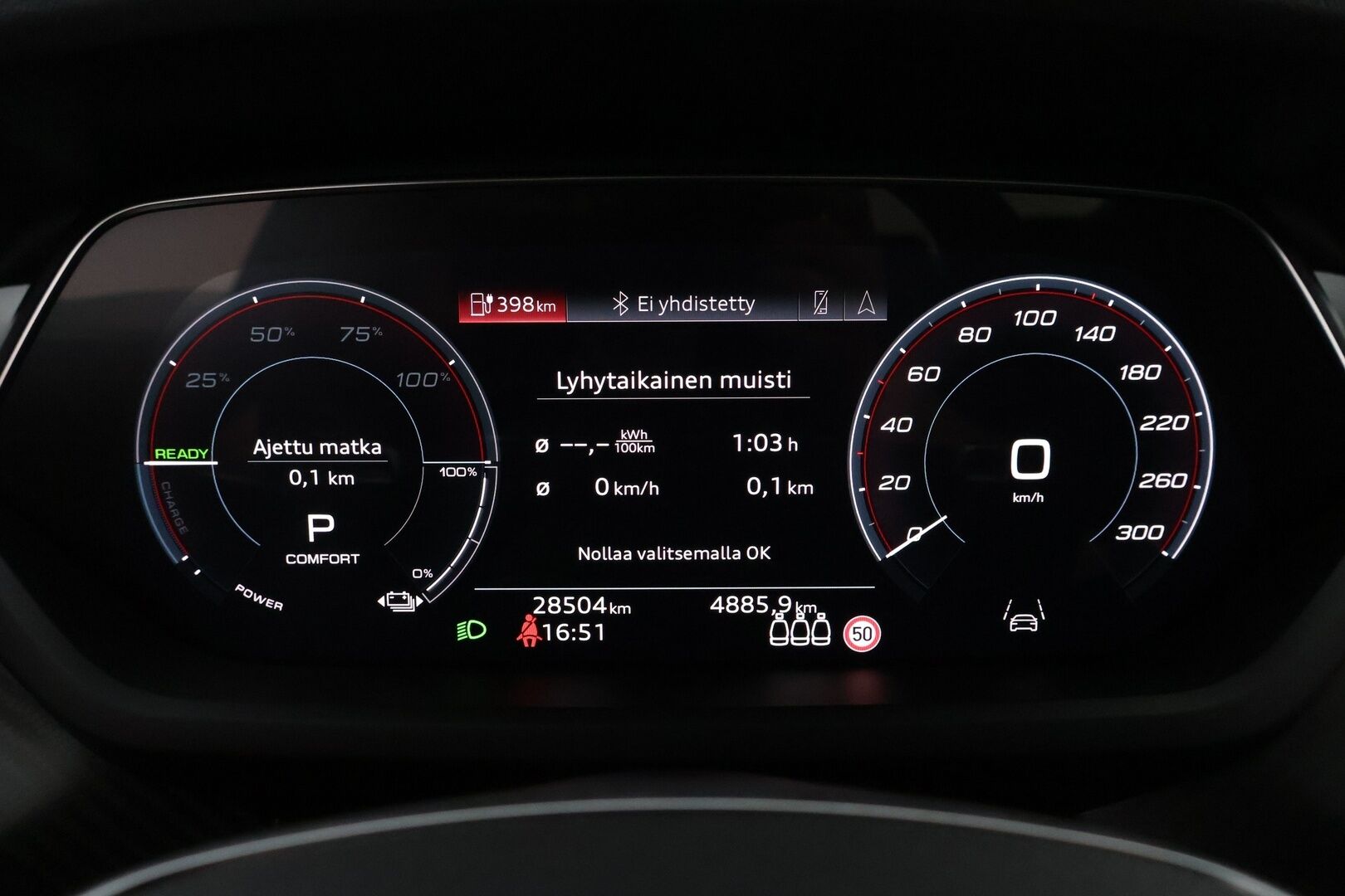 Audi e-tron GT RS 2022 quattro - 2,99 % KORKOTARJOUS TÄHÄN AUTOON - Hiilikuitu-paketti / 3D Bang&Olufsen / Hierovat ja ilmastoidut istuimet / ACC / 360° / Matrix / Ilma-alusta / Nelipyöräohjaus / 