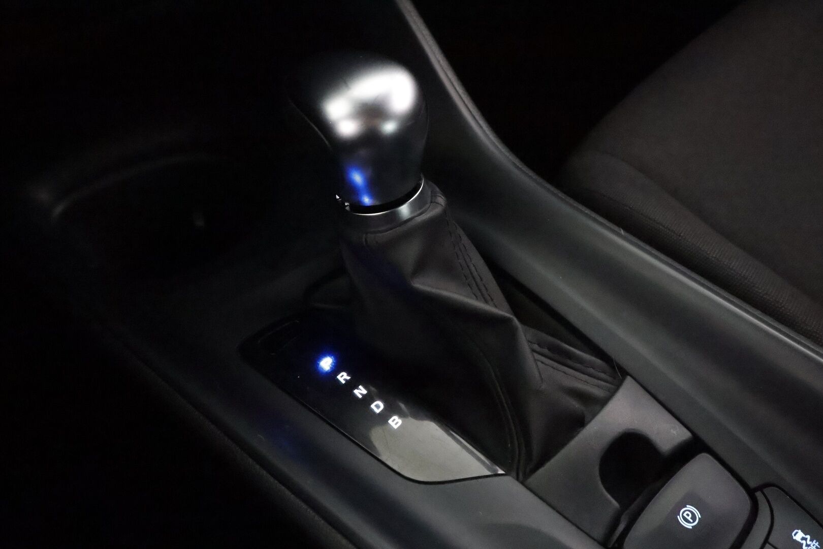 Toyota C-HR 2022 1,8 Hybrid Active Business - | ACC | P.Kamera | LED | Navi | Apple&Android | 1.Om Suomi-auto | Kahdet Renkaat |