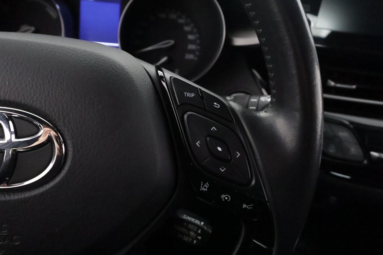 Toyota C-HR 2022 1,8 Hybrid Active Business - | ACC | P.Kamera | LED | Navi | Apple&Android | 1.Om Suomi-auto | Kahdet Renkaat |