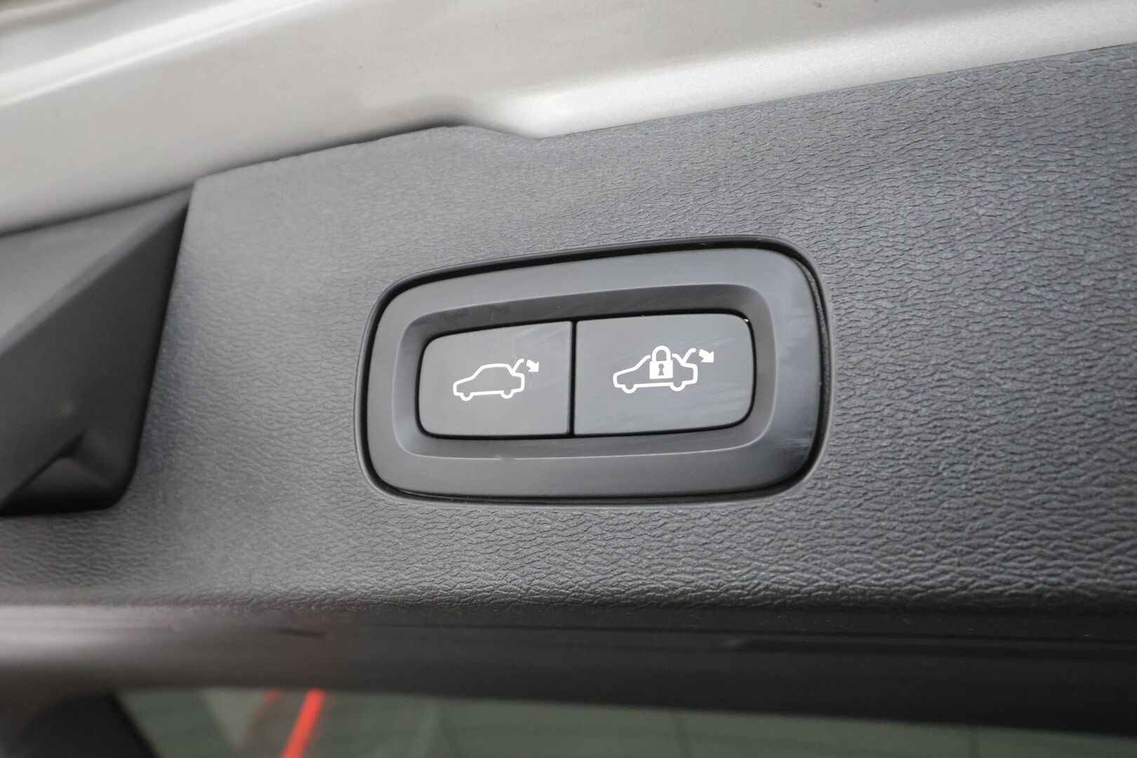 Volvo V60 2023 B3 MHEV Business Core DCT aut - | ACC | Webasto | P.Kamera | BLIS | LED | Navi | Facelift | Keyless | Ratinlämmitin | Sähköluukku | Suomi-auto | Kahdet renkaat aluvanteilla | Merkkihuollettu |