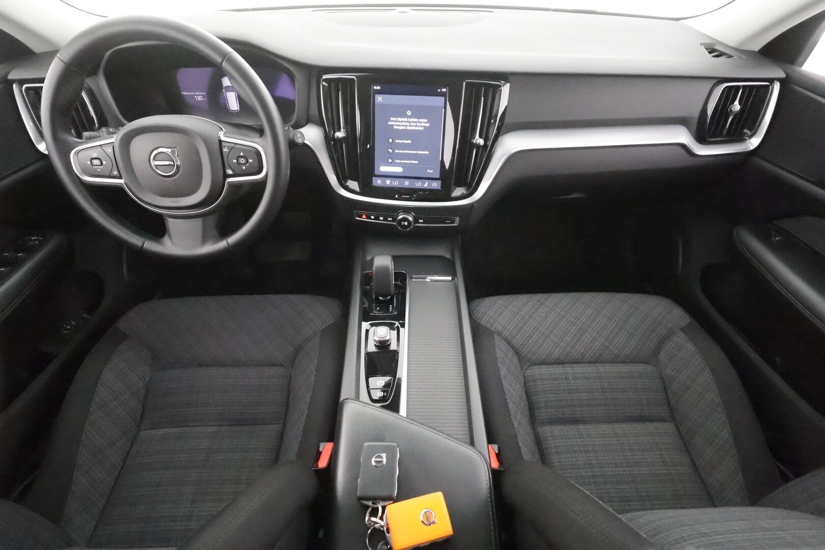 Volvo V60 2023 B3 MHEV Business Core DCT aut - | ACC | Webasto | P.Kamera | BLIS | LED | Navi | Facelift | Keyless | Ratinlämmitin | Sähköluukku | Suomi-auto | Kahdet renkaat aluvanteilla | Merkkihuollettu |