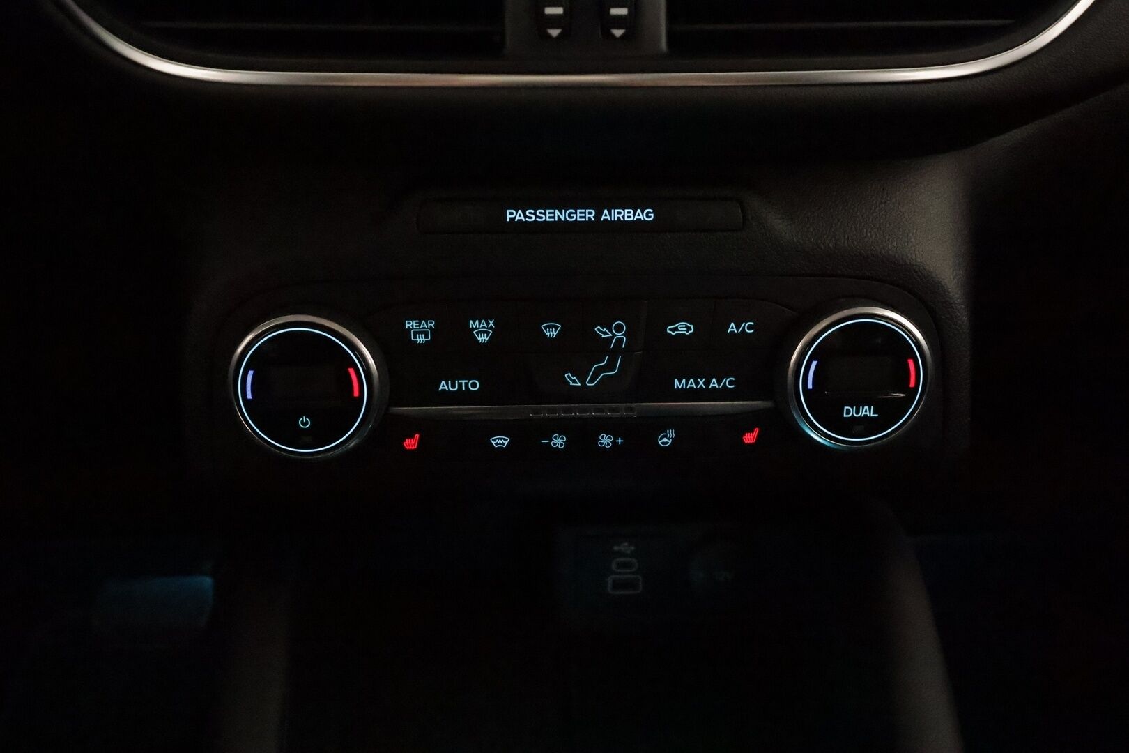 Ford Kuga 2022 2,5 Hybrid (HEV) 190hv CVT AWD Vignale **B&O / Koukku / Muistipenkki / P.kamera / Lohko / Keyless** - 1-om. Suomi-auto / Hyvin huollettu!