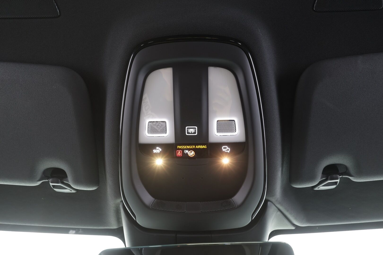 Volvo V60 2023 B4 MHEV Business Plus Dark DCT aut - | ACC | Webasto | Full-LED | H/K | Muistipenkit | P.Kamera | Puolinahat | Keyless | Apple&Android | 1.Om Suomi-auto | Kahdet Renkaat | Merkkihuollettu |