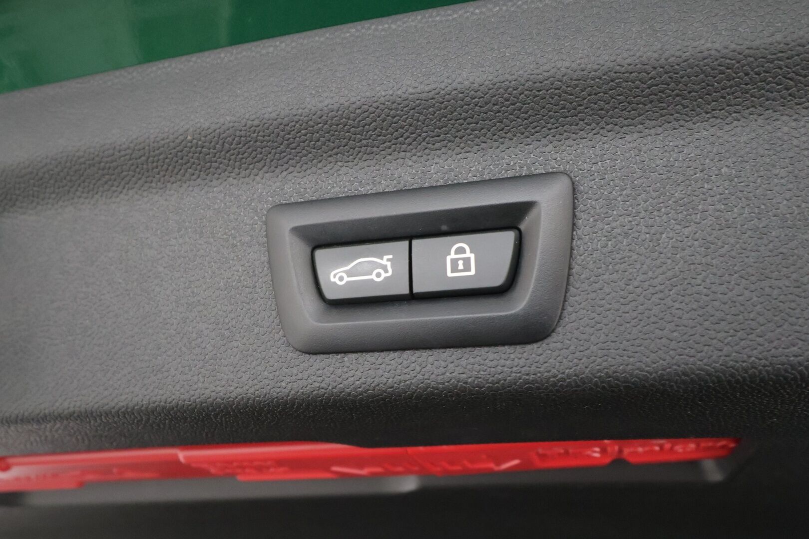 MINI Countryman 2023 Cooper SE ALL4 A Maximise - | ACC | Facelift | HUD | Ruskeat nahat | Sporttipenkit | P.kamera | Ambient | P.tutkat | Sähk. takaluukku | Navi | 1-om suomiauto | Merkkihuollot | ALV |