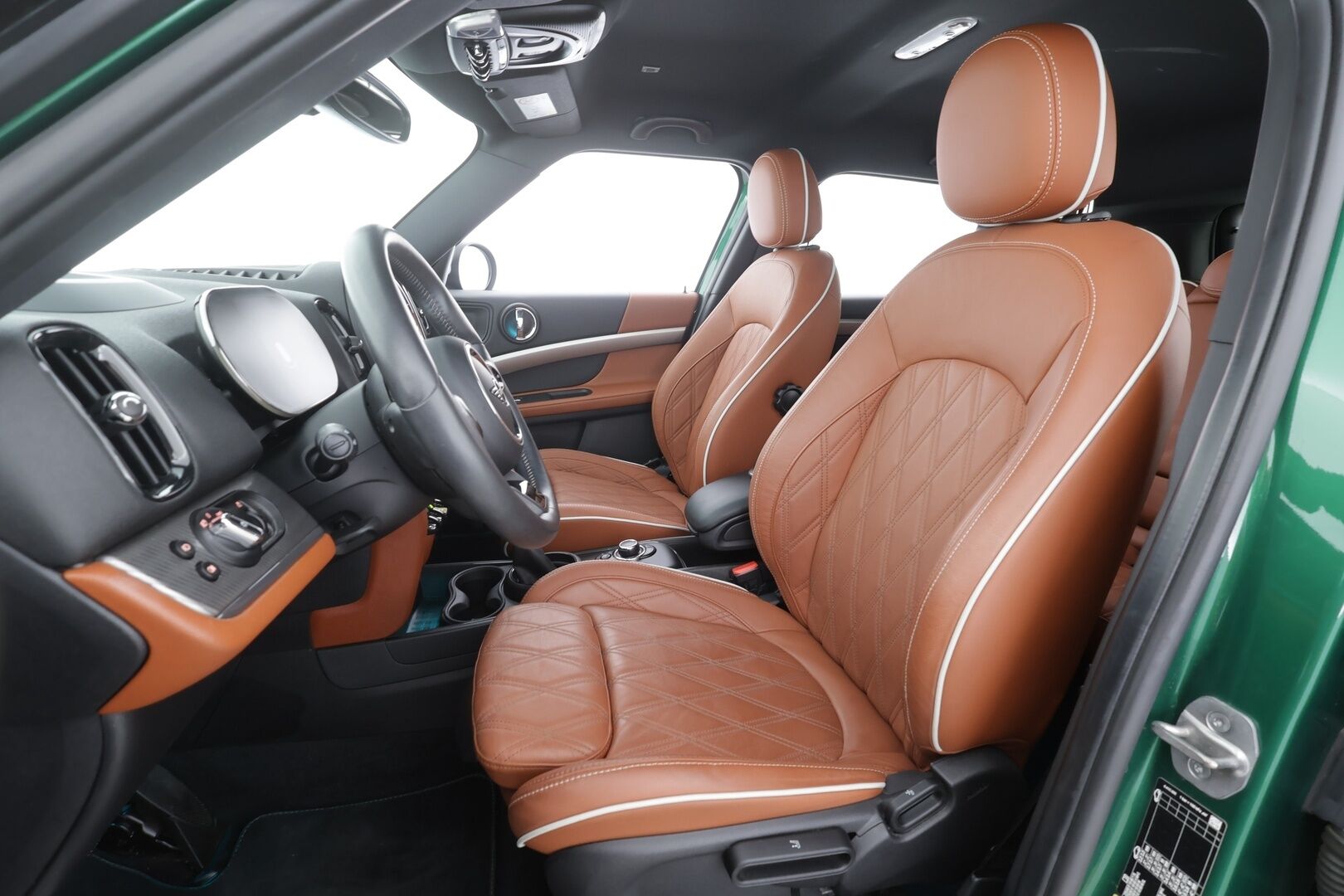 MINI Countryman 2023 Cooper SE ALL4 A Maximise - | ACC | Facelift | HUD | Ruskeat nahat | Sporttipenkit | P.kamera | Ambient | P.tutkat | Sähk. takaluukku | Navi | 1-om suomiauto | Merkkihuollot | ALV |