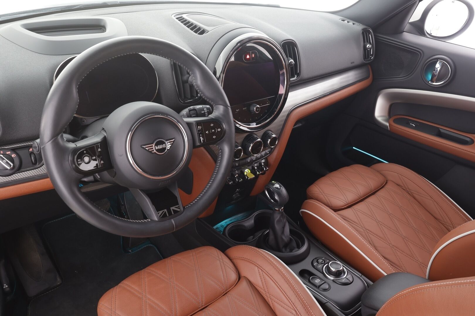 MINI Countryman 2023 Cooper SE ALL4 A Maximise - | ACC | Facelift | HUD | Ruskeat nahat | Sporttipenkit | P.kamera | Ambient | P.tutkat | Sähk. takaluukku | Navi | 1-om suomiauto | Merkkihuollot | ALV |
