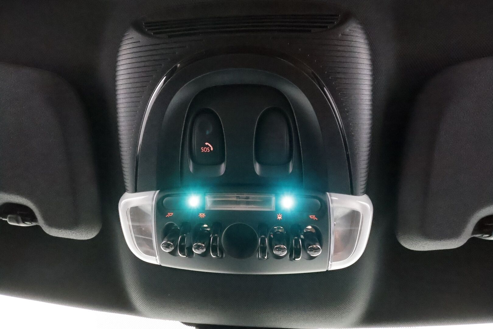 MINI Countryman 2023 Cooper SE ALL4 A Maximise - | ACC | Facelift | HUD | Ruskeat nahat | Sporttipenkit | P.kamera | Ambient | P.tutkat | Sähk. takaluukku | Navi | 1-om suomiauto | Merkkihuollot | ALV |