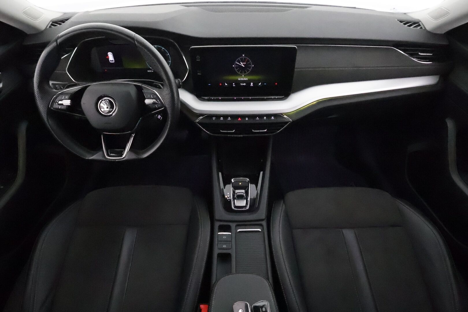 Skoda Octavia 2021 Combi 1,4 TSI PHEV Style iV DSG - Panorama / Webasto / Matrix-LED / ACC / Muistipenkit / P.Kamera / Nahka-acantara / Navi / Kaistavahti**