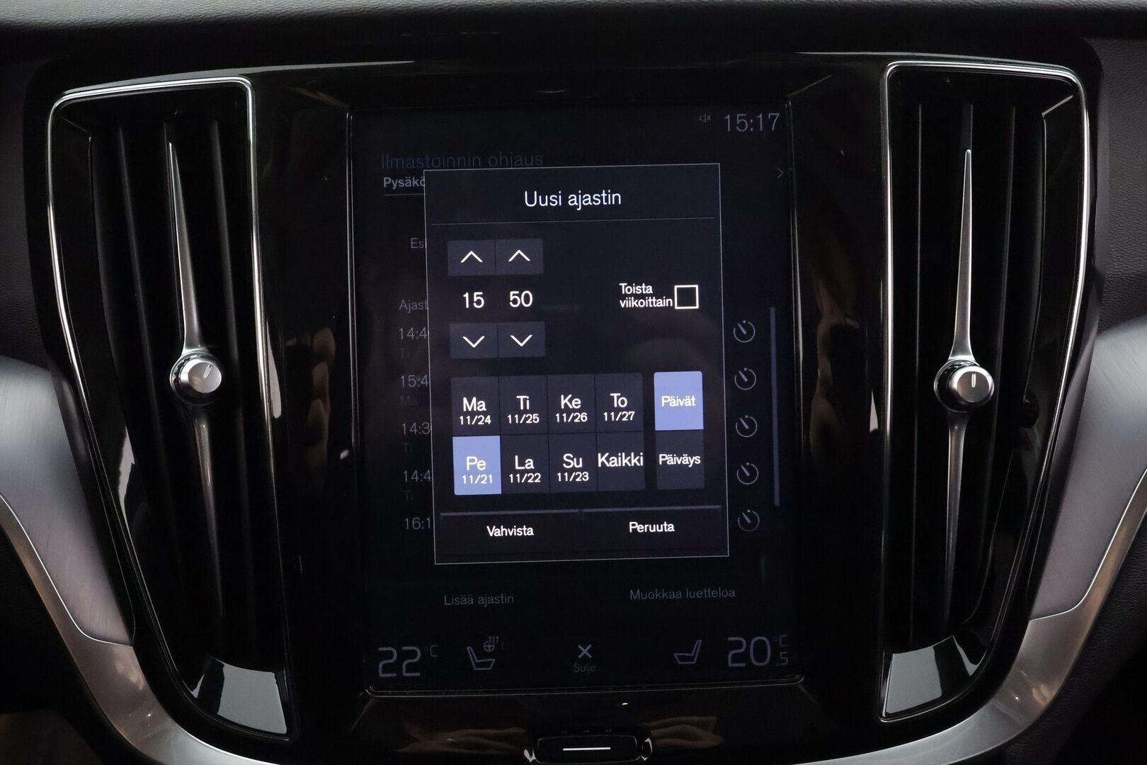 Volvo V60 2020 D3 AWD Momentum aut * ACC / P.kamera / Full LED / Koukku / Webasto / Navi / BLIS * - Kahdet renkaat aluvanteilla - HULLU BLACKWEEK KORKOTARJOUS 2,49%