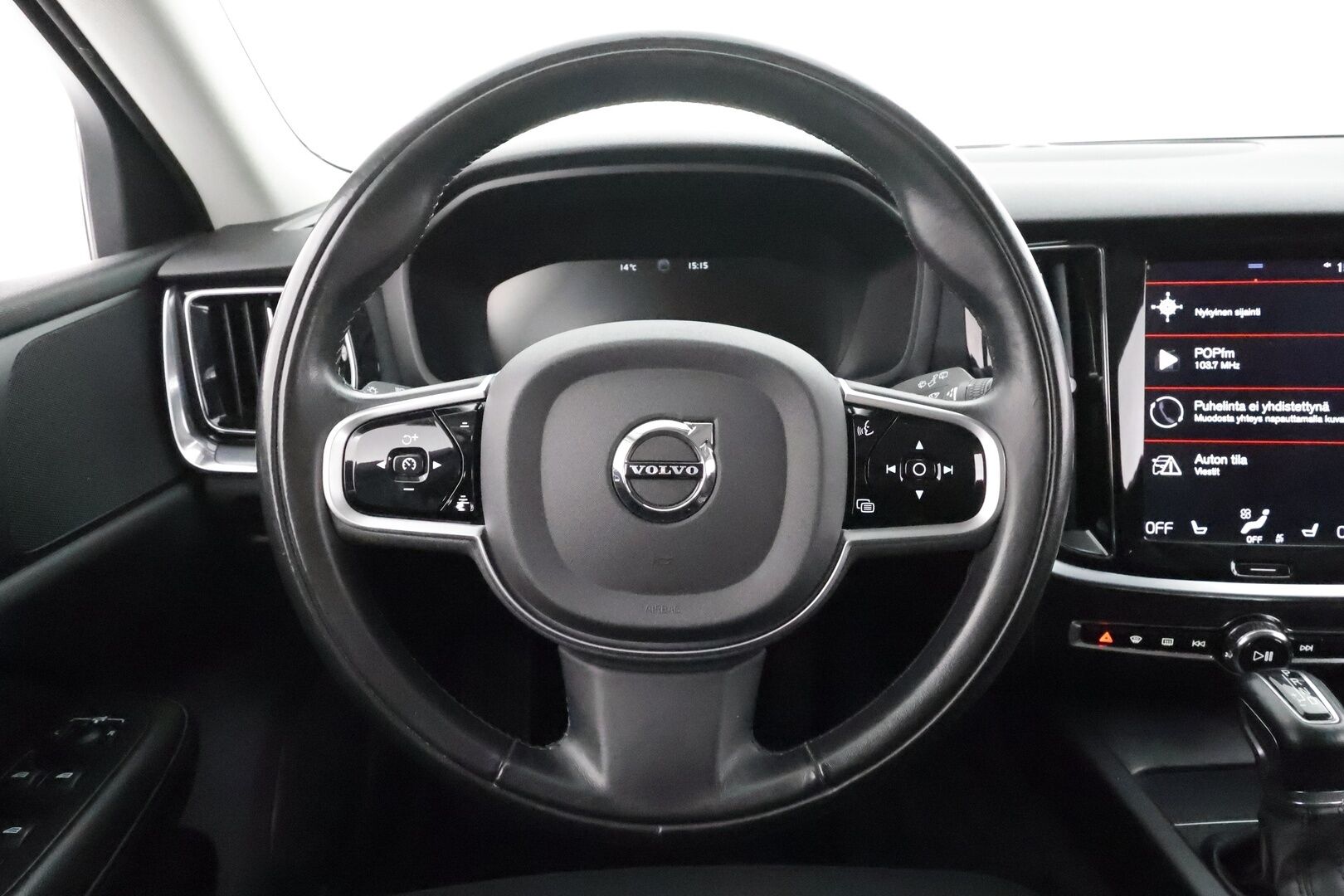 Volvo V60 2020 D3 AWD Momentum aut * ACC / P.kamera / Full LED / Koukku / Webasto / Navi / BLIS * - Kahdet renkaat aluvanteilla - HULLU BLACKWEEK KORKOTARJOUS 2,49%