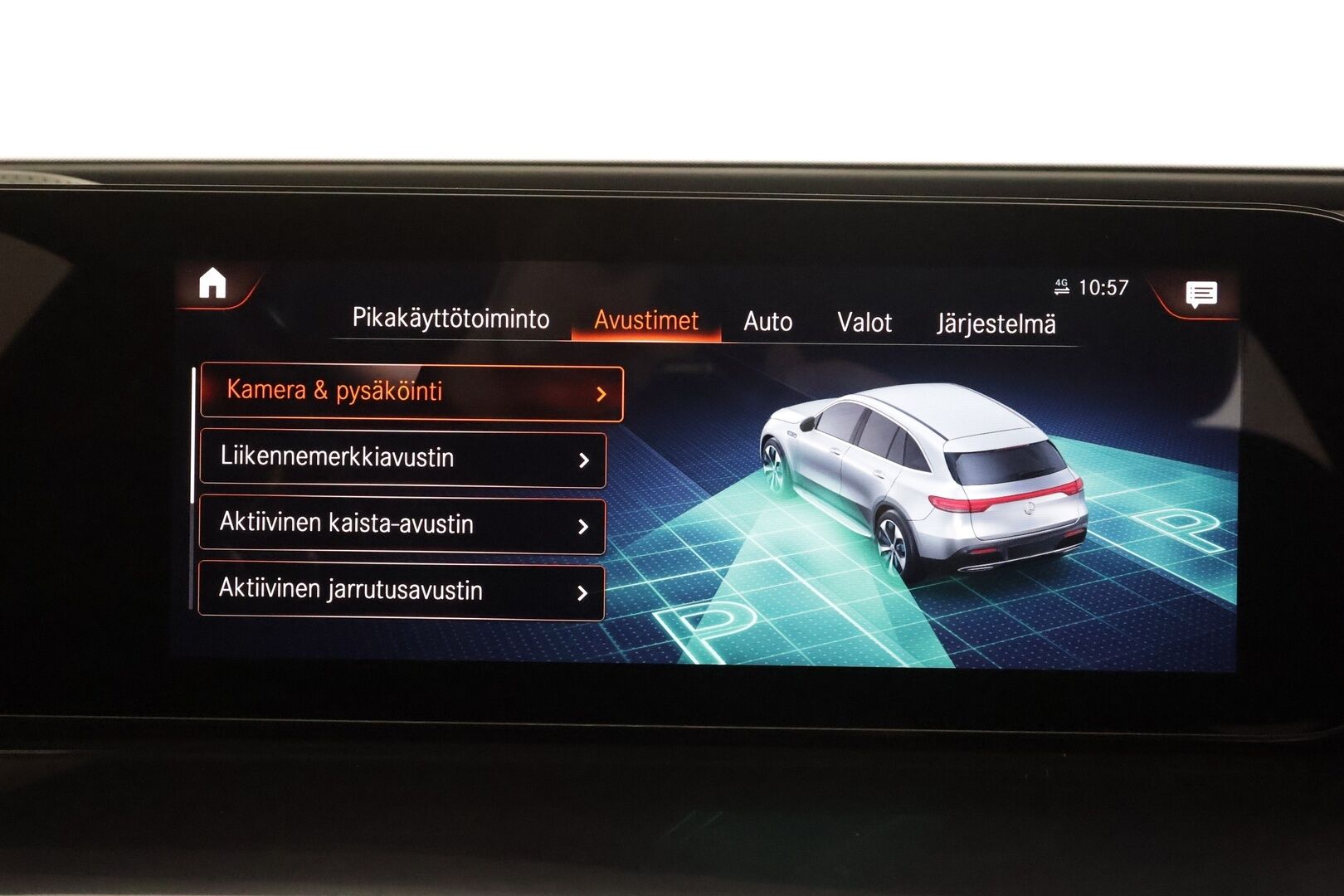 Mercedes-Benz EQC 2022 400 Electric Art * Distronic+ / HUD / 360° / Midline / Muistipenkit / Koukku / Lasikattoluukku / Keyless / Nahat / Widescreen / Navi * - Kahdet renkaat aluvanteilla / Merkkihuollettu