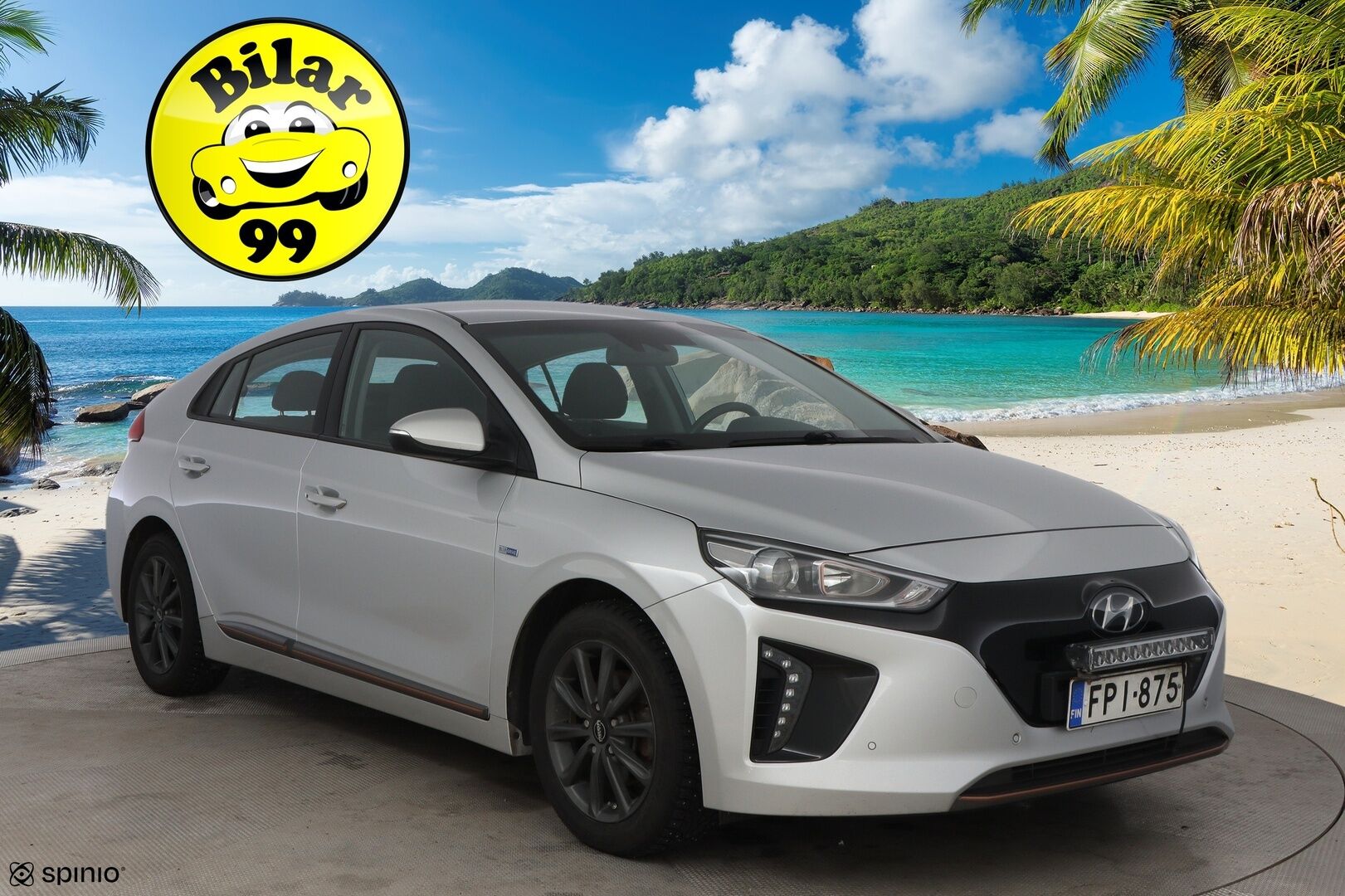 Hyundai IONIQ ELECTRIC 2019 Comfort * Lämpöpumppu / Infinity Premium Audio / Adapt.Vakkari / Peruutuskamera / Ratinlämmitys! - 2x Renkaat aluvantein / Siisti yksilö! 
