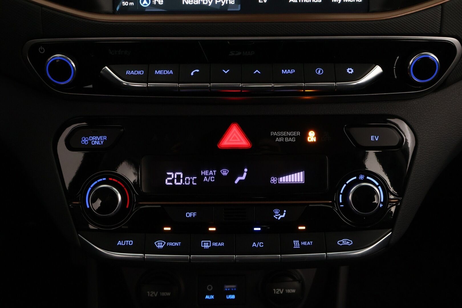 Hyundai IONIQ ELECTRIC 2019 Comfort * Lämpöpumppu / Infinity Premium Audio / Adapt.Vakkari / Peruutuskamera / Ratinlämmitys! - 2x Renkaat aluvantein / Siisti yksilö! 