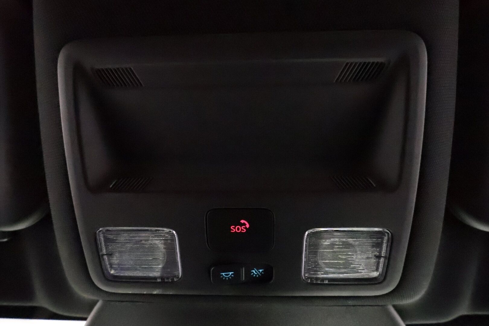 Ford Kuga 2022 2,5 Hybrid (HEV) 190hv CVT AWD ST-Line X *ACC / P.kamera / LED / Navi / Sähköpenkki / B&O / Koukku* - Lohkolämmitin / 1.Om Suomi-auto / Kahdet renkaat aluvanteilla 