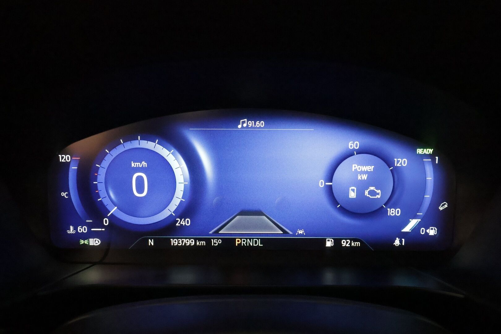 Ford Kuga 2022 2,5 Hybrid (HEV) 190hv CVT AWD ST-Line X *ACC / P.kamera / LED / Navi / Sähköpenkki / B&O / Koukku* - Lohkolämmitin / 1.Om Suomi-auto / Kahdet renkaat aluvanteilla 