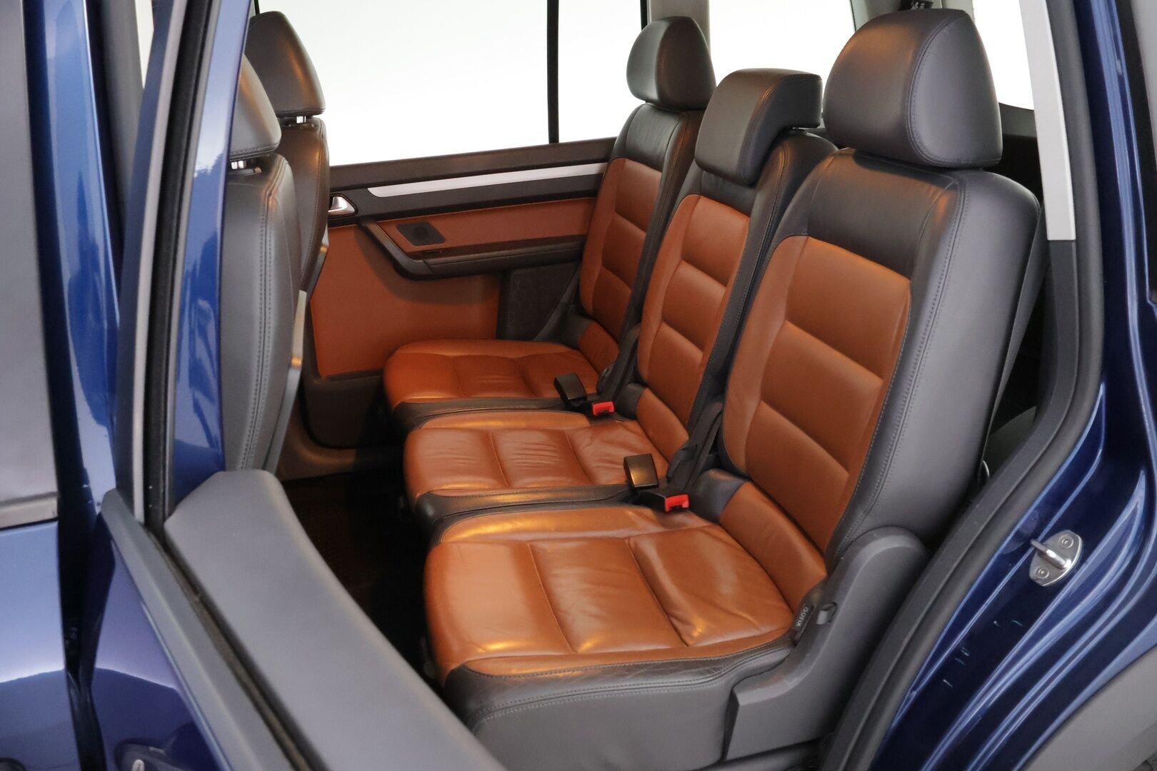 Volkswagen Touran 2007 Cross 1,4TSI DSG aut 7-Paikkainen - YritysOutlet - Myydään vain yrityksille - - YritysOutlet - Myydään vain yrityksille