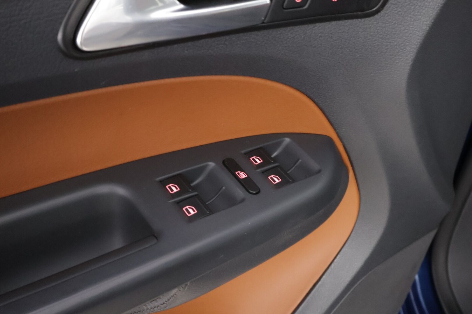 Volkswagen Touran 2007 Cross 1,4TSI DSG aut 7-Paikkainen - YritysOutlet - Myydään vain yrityksille - - YritysOutlet - Myydään vain yrityksille