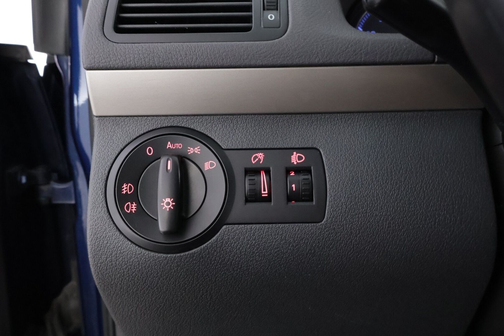 Volkswagen Touran 2007 Cross 1,4TSI DSG aut 7-Paikkainen - YritysOutlet - Myydään vain yrityksille - - YritysOutlet - Myydään vain yrityksille