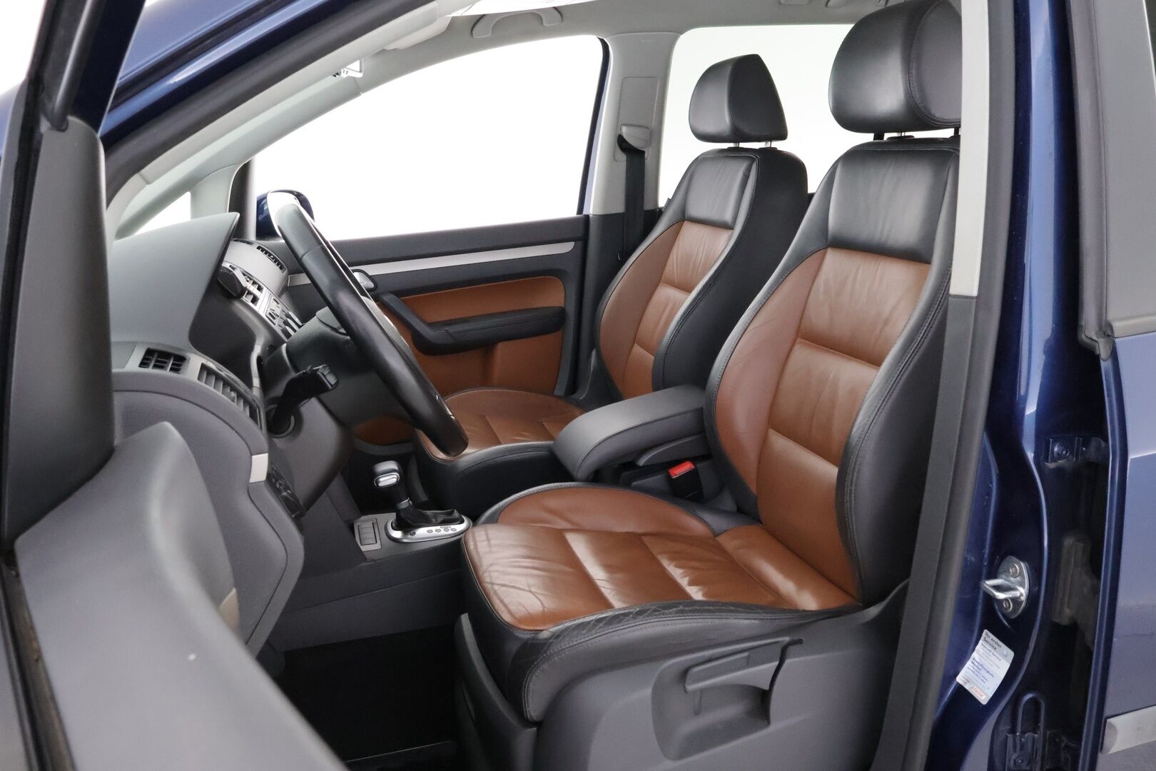 Volkswagen Touran 2007 Cross 1,4TSI DSG aut 7-Paikkainen - YritysOutlet - Myydään vain yrityksille - - YritysOutlet - Myydään vain yrityksille