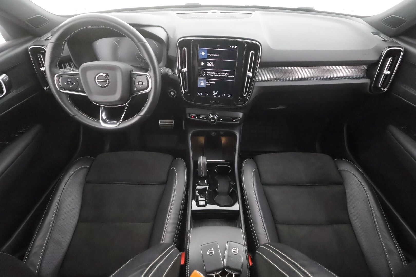 Volvo XC40 2021 T5 TwE Business R-Design aut - | ACC | Webasto | Sporttipenkit | Nahka-alcantara | P.kamera | Pilot Assist | BLIS | Full-LED | Keyless | P.kamera | Apple & Android | 
