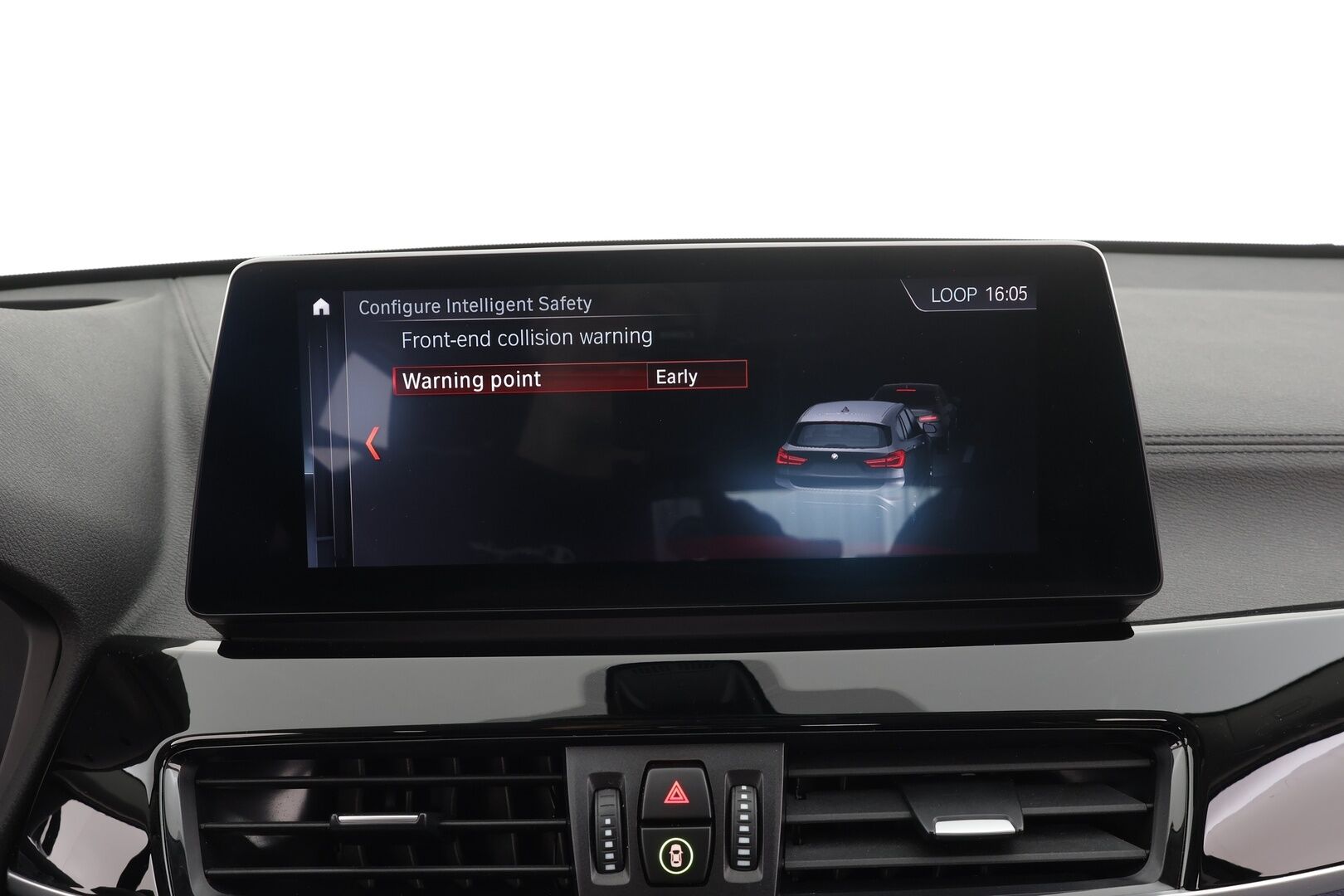 BMW X1 2020 F48 xDrive25e A Charged Edition Sport * 1.Om Suomi-auto / HUD / Navi / Vakkari / LED / P.tutka / Puolinahat * - Kahdet renkaat aluvanteilla / Merkkihuollettu