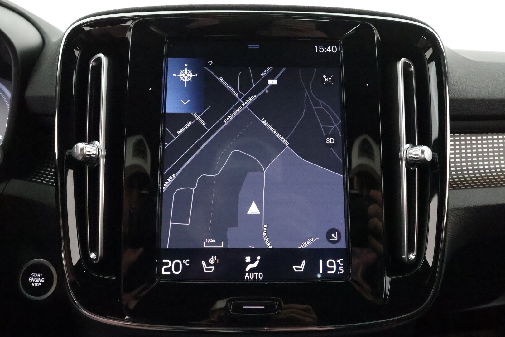Volvo XC40 2021 T5 TwE Business R-Design aut - 3,99 % KORKOTARJOUS TÄHÄN AUTOON - 31.5. ASTI! - 1.om Suomi-auto / Urheiluistuimet / Webasto / Adapt.vakkari / Harman/Kardon / P. Kamera / KeylessGo / 2x Renkaat!