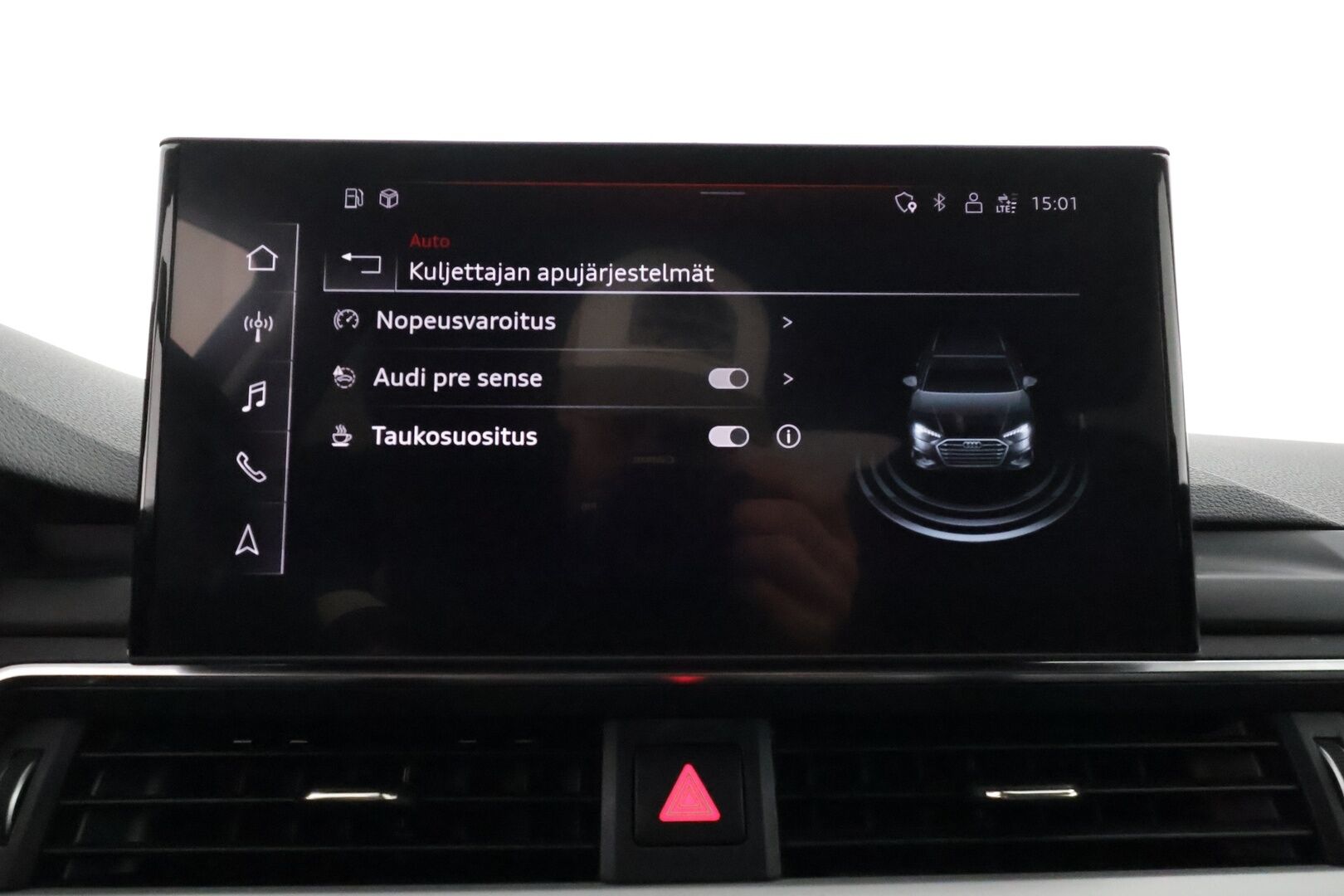 Audi A4 2020 Avant Business Advanced Comfort Edition 40 TFSI 140 kW MHEV S tronic * Urheiluistuimet / Koukku / Webasto / P. Kamera / LED-Valot / Apple&Android / KeylessGo * - 1 om. Suomi-Auto / 2x Renkaat / Todella hyvällä historialla *