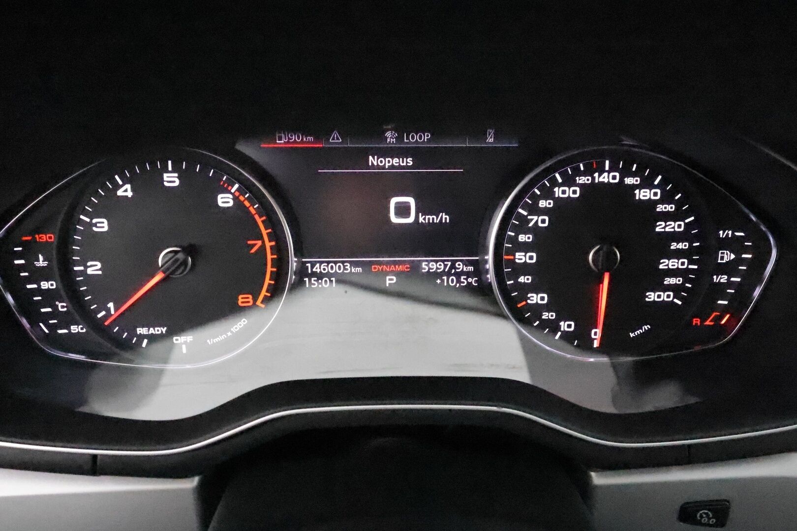 Audi A4 2020 Avant Business Advanced Comfort Edition 40 TFSI 140 kW MHEV S tronic * Urheiluistuimet / Koukku / Webasto / P. Kamera / LED-Valot / Apple&Android / KeylessGo * - 1 om. Suomi-Auto / 2x Renkaat / Todella hyvällä historialla *