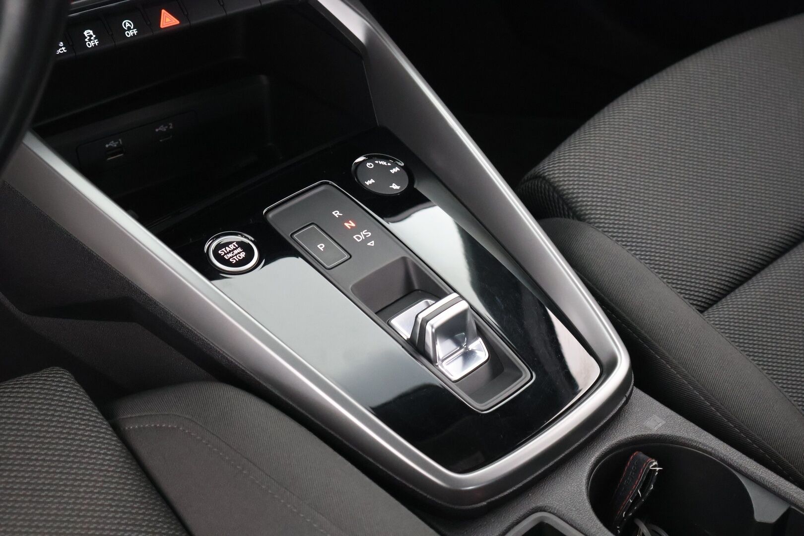 Audi A3 2020 Sportback Business Launch Edition 35 TFSI 110 kW MHEV S tronic - Digimittaristo | ACC | Sporttpenkit | Apple&Android | P.tutka | MMI+ | LED