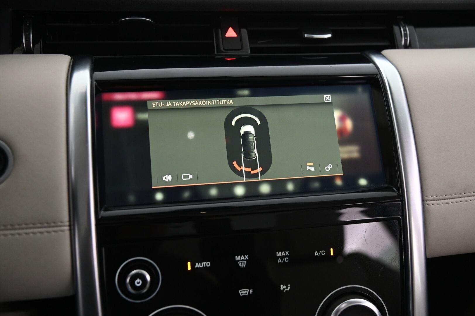 Land Rover Discovery Sport 2020 D180 MHEV AWD Aut SE*Meridian / Muistipenkit / Panorama / vetokoukku* - *1-omisteinen Suomi-auto!! / 2x vanteet&alumiinivanteet* - HULLUT AVAJAISHULINAT KORKOTARJOUS 3,29 %