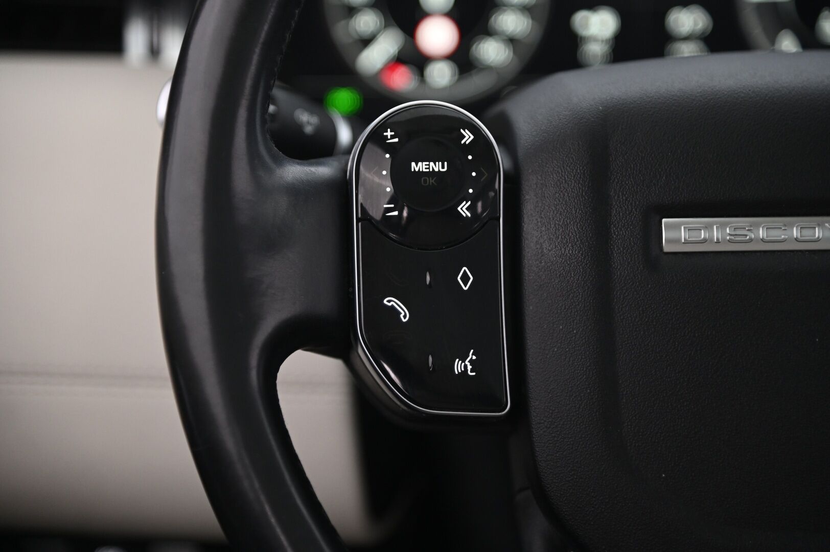Land Rover Discovery Sport 2020 D180 MHEV AWD Aut SE - 1.Om suomiauto | Meridian | Muistipenkit | Panorama | vetokoukku | 2x uudet renkaat | Juuri katsastettu