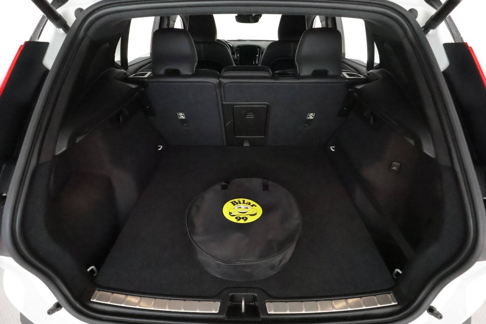 Volvo XC40 2020 T5 TwE Business R-Design aut **H&K / Webasto / Koukku / Panorama / ACC / Full-LED / 360° / Sporttipenkki Muistilla** - 2x Latauskaapelit / Kahdet Renkaat / Merkkihuollettu!