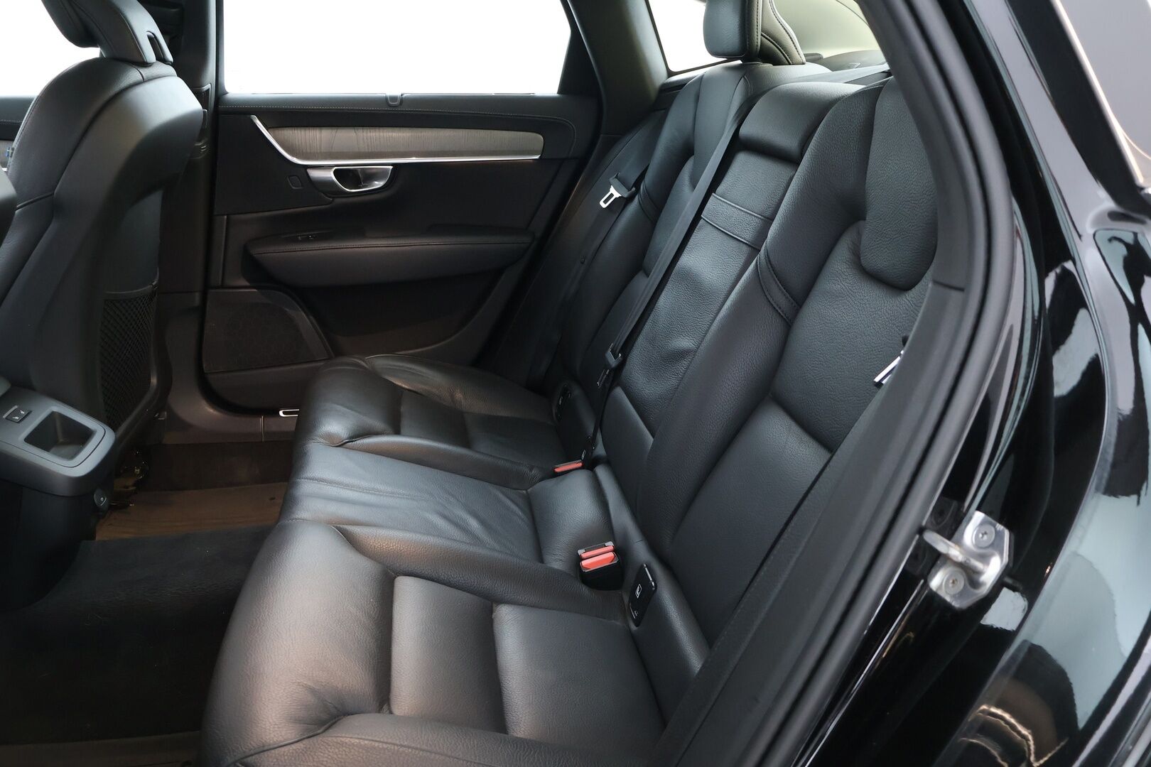 Volvo S90 2021 D3 Business Inscription Edition / Adapt.vakkari / Webasto / Peruutuskamera / Nahkaverhoilu / Suomi-auto - HULLUT JOULUT KORKOTARJOUS 2,49% 