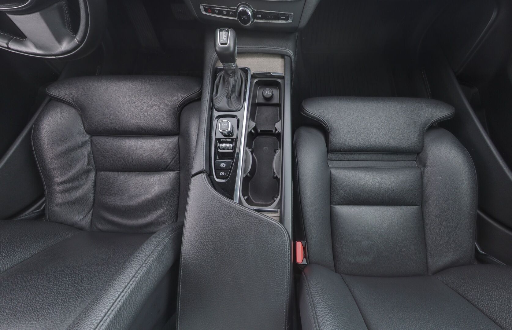 Volvo S90 2021 D3 Business Inscription Edition / Adapt.vakkari / Webasto / Peruutuskamera / Nahkaverhoilu / Suomi-auto - HULLUT JOULUT KORKOTARJOUS 2,49% 