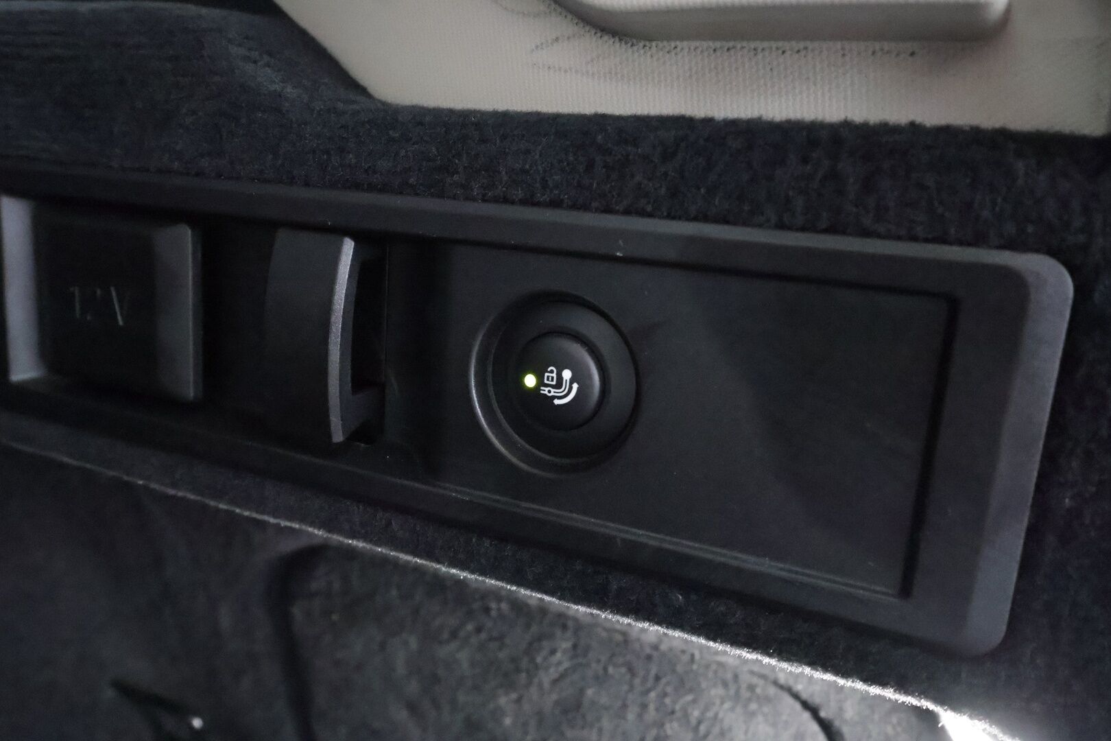 BMW 320 2020 G21 xDrive Business Sport MHEV *Vakkari / Webasto / Koukku / Hifit / LED / Puolinahat / Digimittaristo / Ratinlämmitin / Display Key - KATSO KAMPANJAHINTA! / 1.Om Suomi-auto / Merkkihuollettu ja viimeisin huolto 06/25 / Kahdet renkaat aluvanteilla - HULLU BLACKWEEK KORKOTARJOUS 2,49%