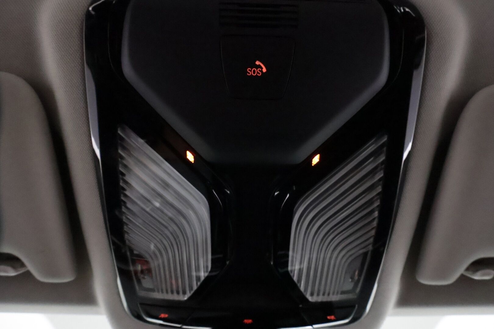 BMW 320 2020 G21 xDrive Business Sport MHEV *Vakkari / Webasto / Koukku / Hifit / LED / Puolinahat / Digimittaristo / Ratinlämmitin / Display Key - KATSO KAMPANJAHINTA! / 1.Om Suomi-auto / Merkkihuollettu ja viimeisin huolto 06/25 / Kahdet renkaat aluvanteilla 