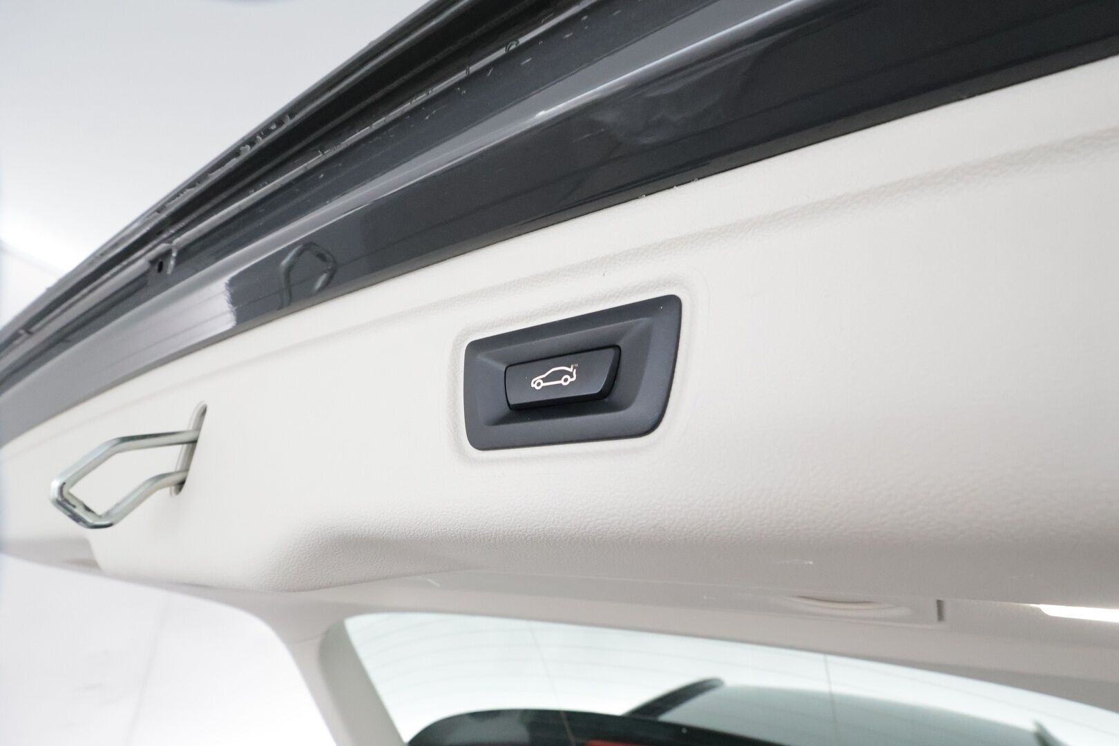 BMW 320 2020 G21 xDrive Business Sport MHEV *Vakkari / Webasto / Koukku / Hifit / LED / Puolinahat / Digimittaristo / Ratinlämmitin / Display Key - KATSO KAMPANJAHINTA! / 1.Om Suomi-auto / Merkkihuollettu ja viimeisin huolto 06/25 / Kahdet renkaat aluvanteilla 