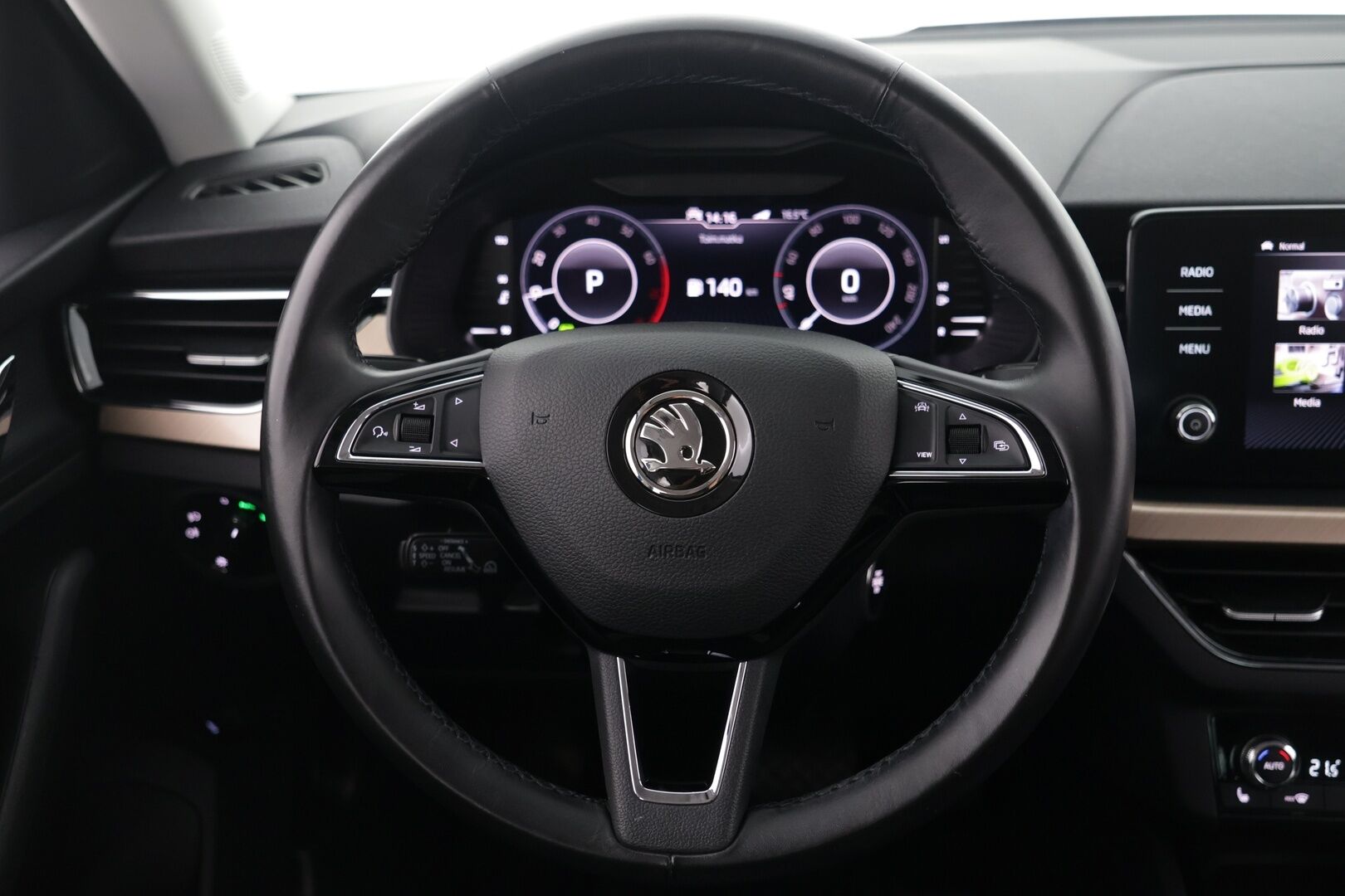 Skoda Kamiq 2020 1,0 TSI 115 Style DSG Autom. / ACC / Sähköpenkit / Suomiauto - HULLUT AVAJAISHULINAT KORKOTARJOUS 3,29 %