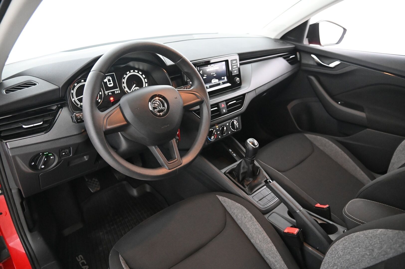 Skoda Scala 2020 1,0 TSI 95 Active *Lohko sisälämmittimellä / Vakkari* - *2x renkaat / Siisti juuri saapunut*