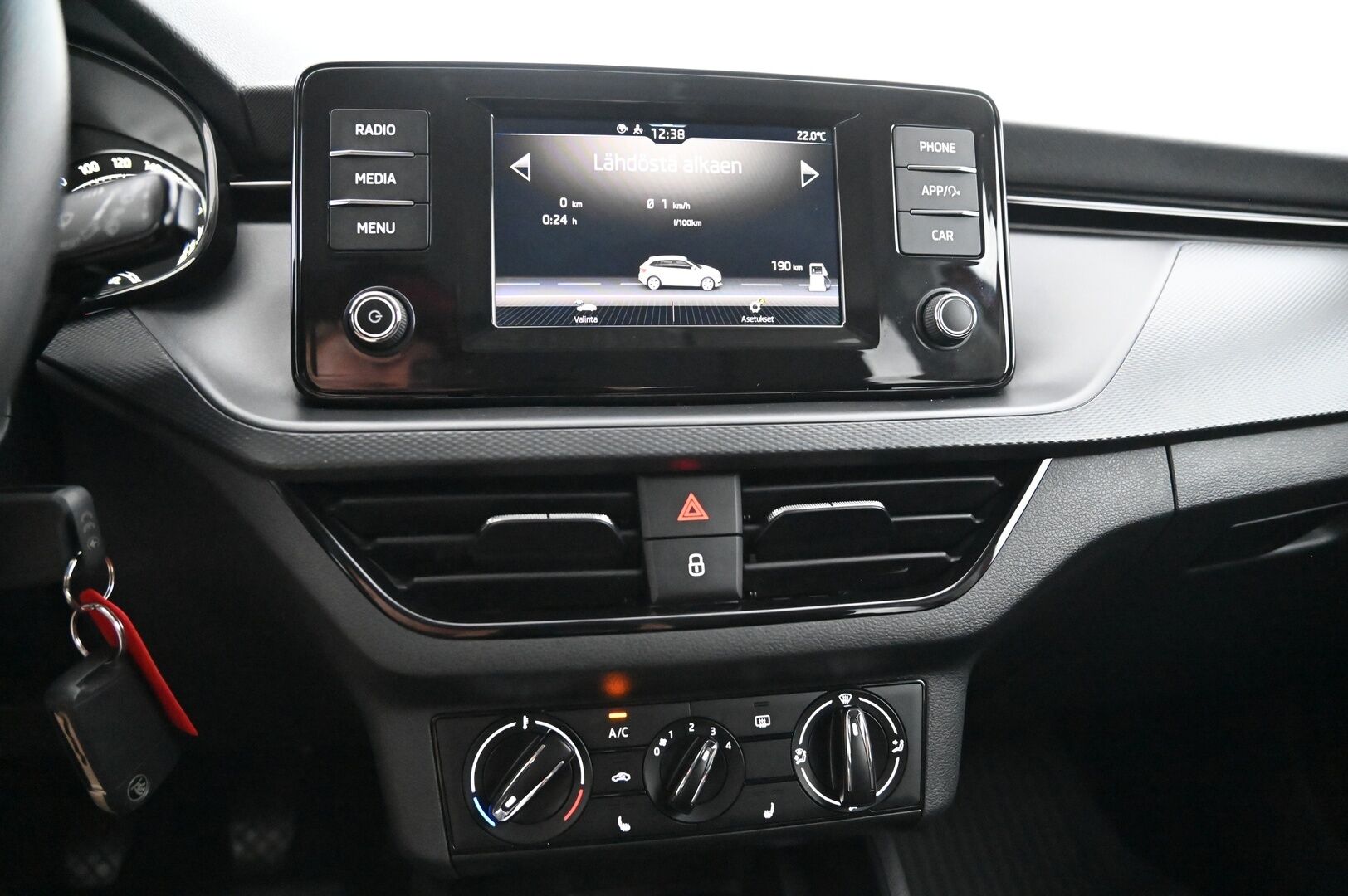 Skoda Scala 2020 1,0 TSI 95 Active *Lohko sisälämmittimellä / Vakkari* - *2x renkaat / Siisti juuri saapunut*