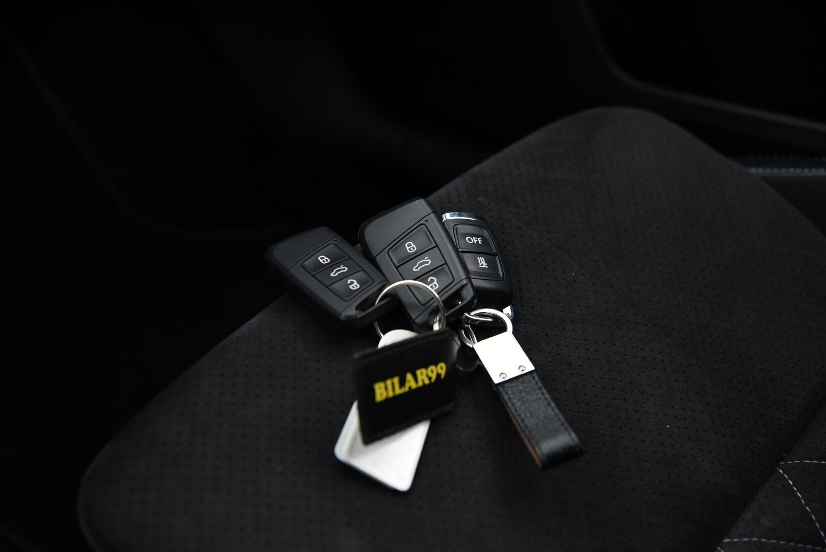 Skoda Superb 2020 Combi 1,4 TSI PHEV SportLine iV DSG Autom. / Webasto / Koukku / Matrix-LED / 360° / Skoda Sound System / - Muistipenkki / Adapt.vak / BLIS / Apple & Android / Huippuvarusteltu! 