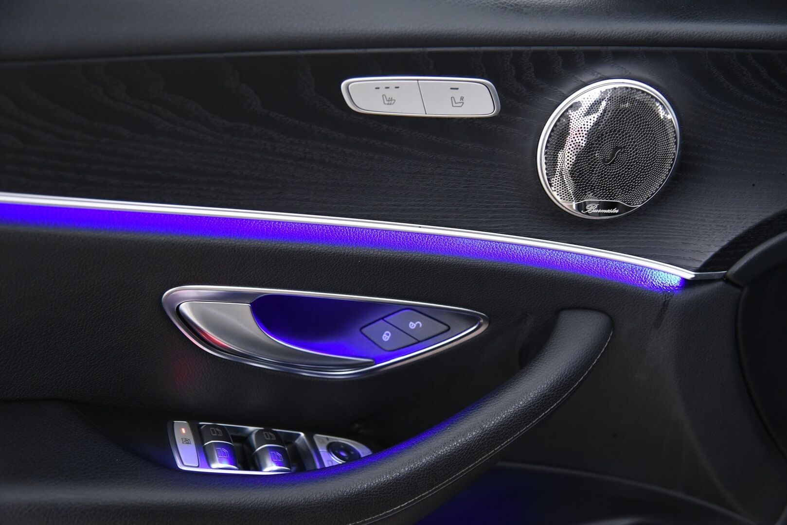 Mercedes-Benz E 2019 200 d A Premium Business / Adapt.vakkari  / Webasto / Steering Pilot / Widescreen / P.kamera / - Facelift / Apple & Android / Premium Ambiente valaistus / Juuri huollettu / Huippu varusteltu! 