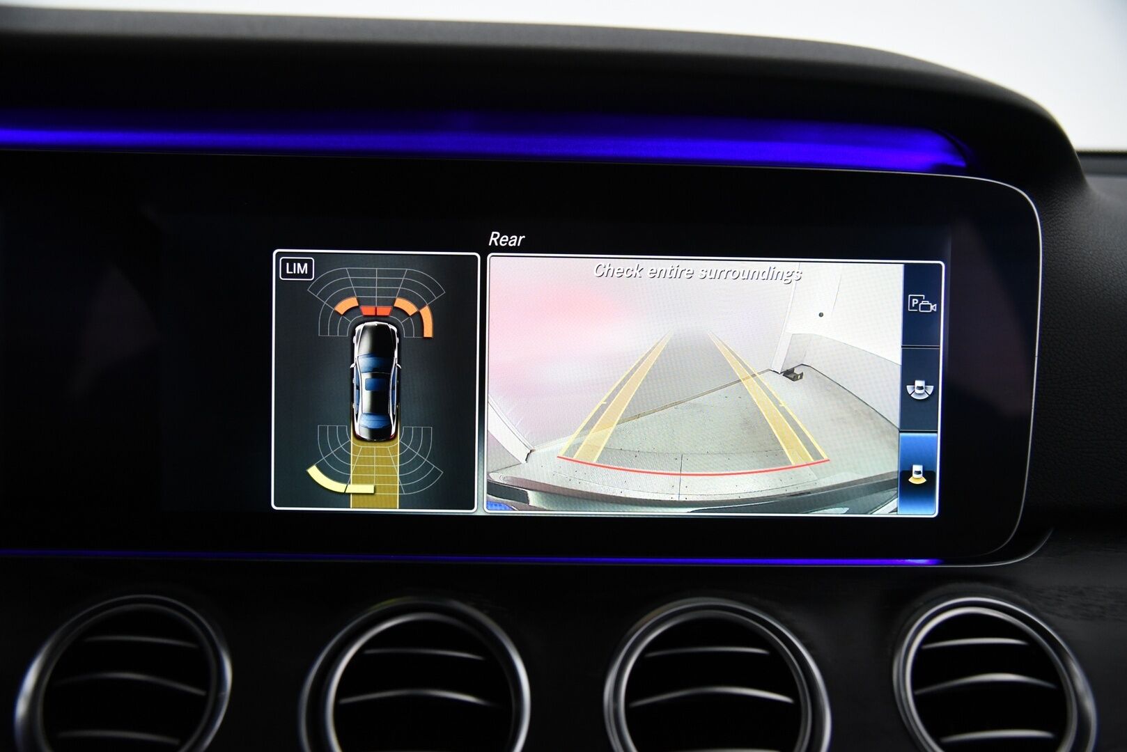 Mercedes-Benz E 2019 200 d A Premium Business / Adapt.vakkari  / Webasto / Steering Pilot / Widescreen / P.kamera / - Facelift / Apple & Android / Premium Ambiente valaistus / Juuri huollettu / Huippu varusteltu! 