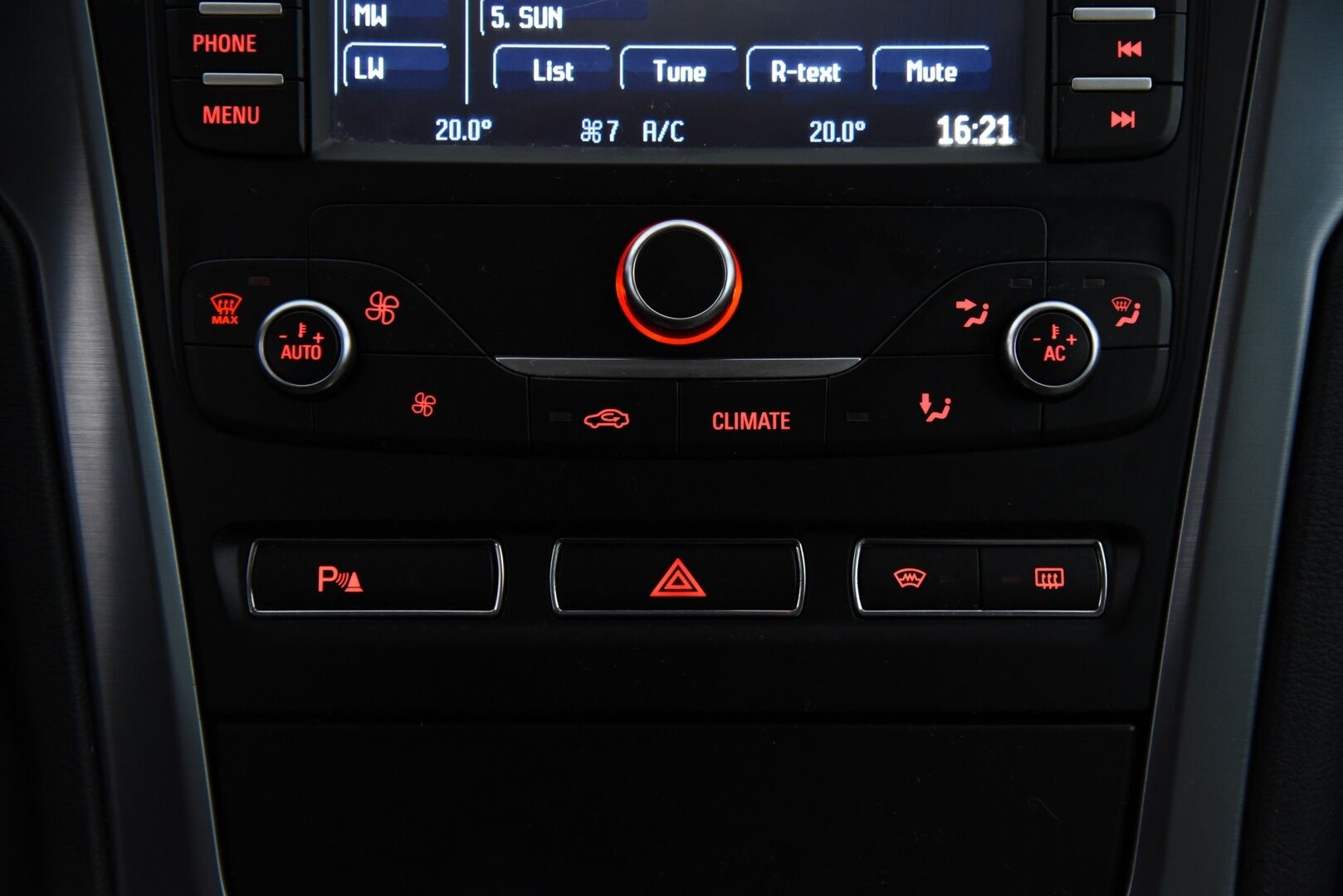Ford Mondeo 2014 2,0 TDCi 140hv PowerShift Titanium Business A6 Wagon - Myydään Huutokaupat.comissa!