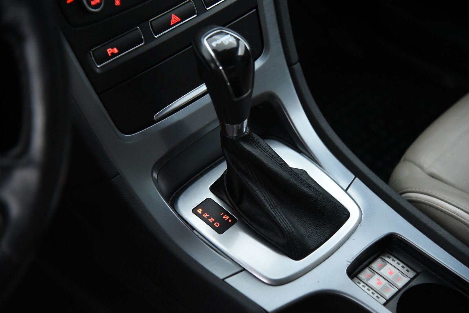Ford Mondeo 2014 2,0 TDCi 140hv PowerShift Titanium Business A6 Wagon - Myydään Huutokaupat.comissa!