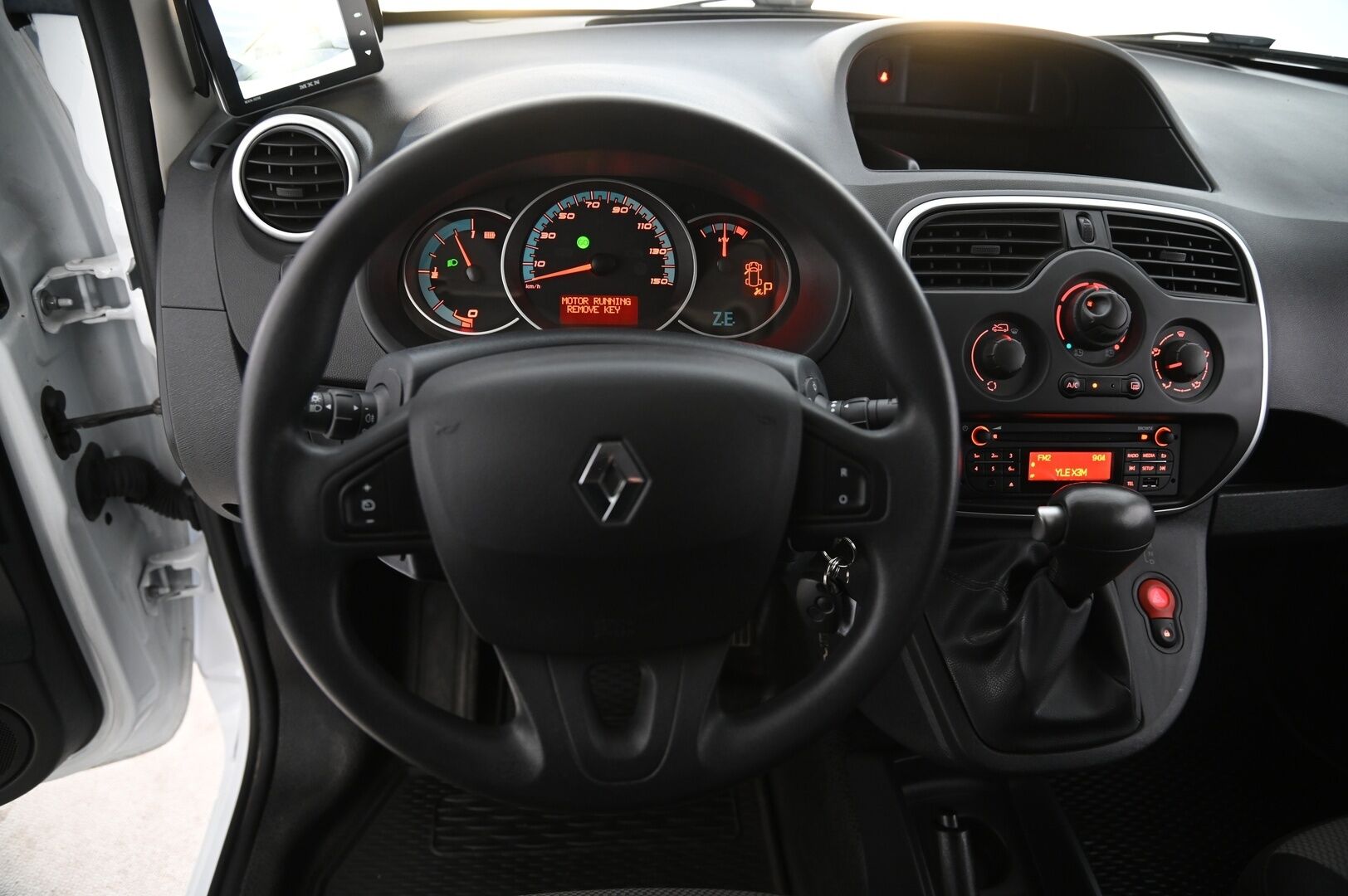 Renault Kangoo 2020 Z.E. Power+ 3m3, 33 kWh *Vakionopeudensäädin / P-kamera / Ilmastointi* - Merkkihuollettu / 2x renkaat vanteilla / Siisti* - HULLUT VÄLIPÄIVÄT KORKOTARJOUS 2,49%