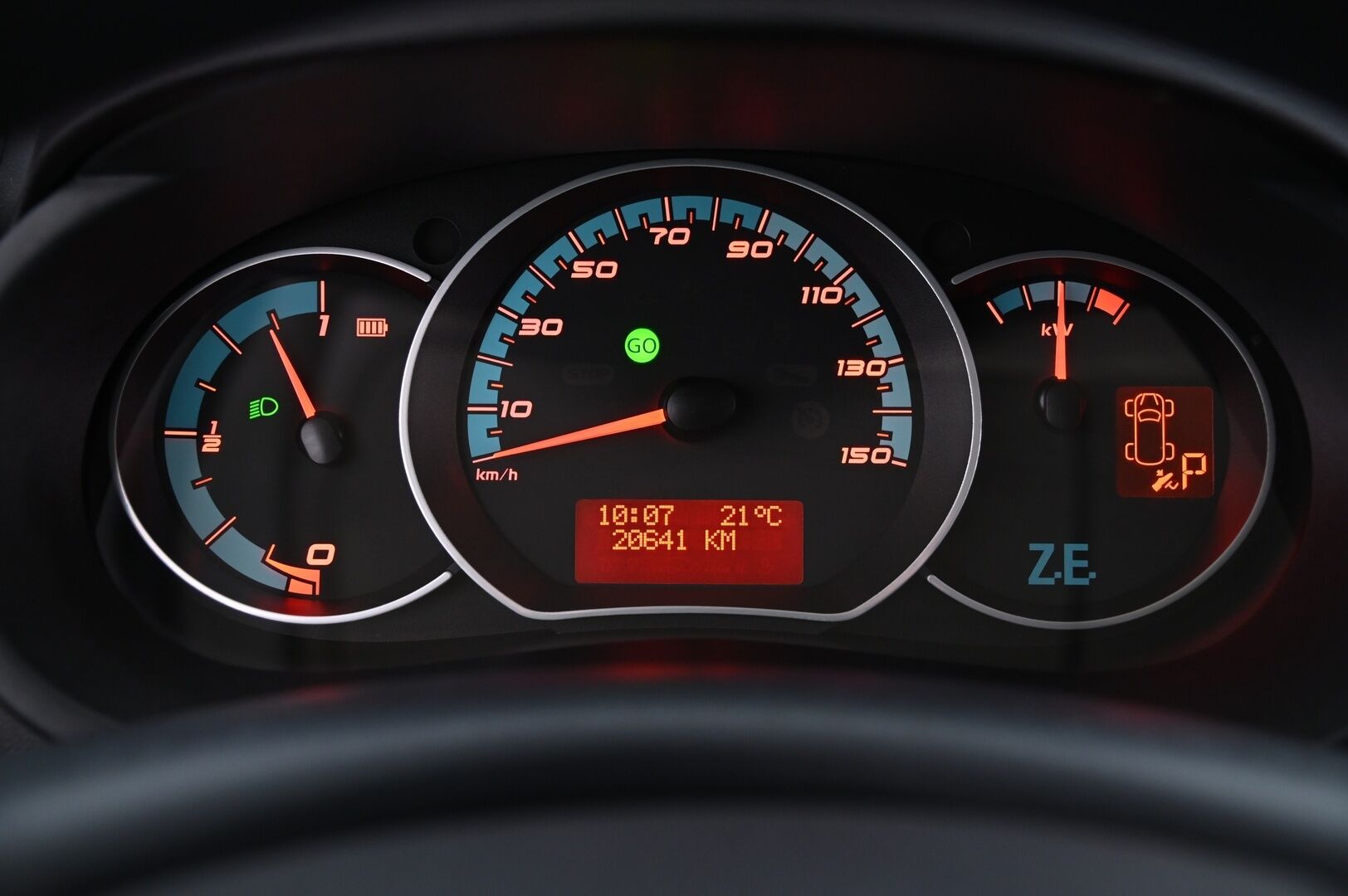 Renault Kangoo 2020 Z.E. Power+ 3m3, 33 kWh *Vakionopeudensäädin / P-kamera / Ilmastointi* - Merkkihuollettu / 2x renkaat vanteilla / Siisti* - HULLUT VÄLIPÄIVÄT KORKOTARJOUS 2,49%